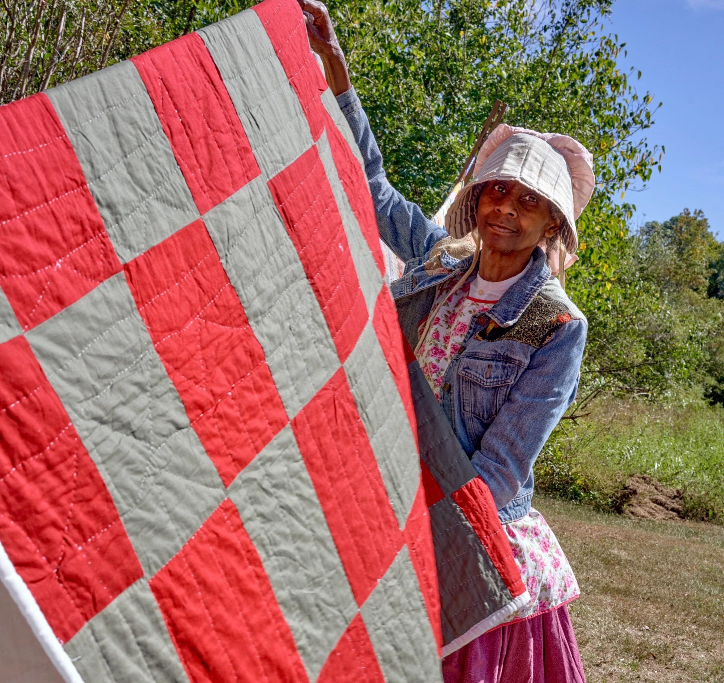 Airing of the Quilts Festival • Gee's Bend, AL