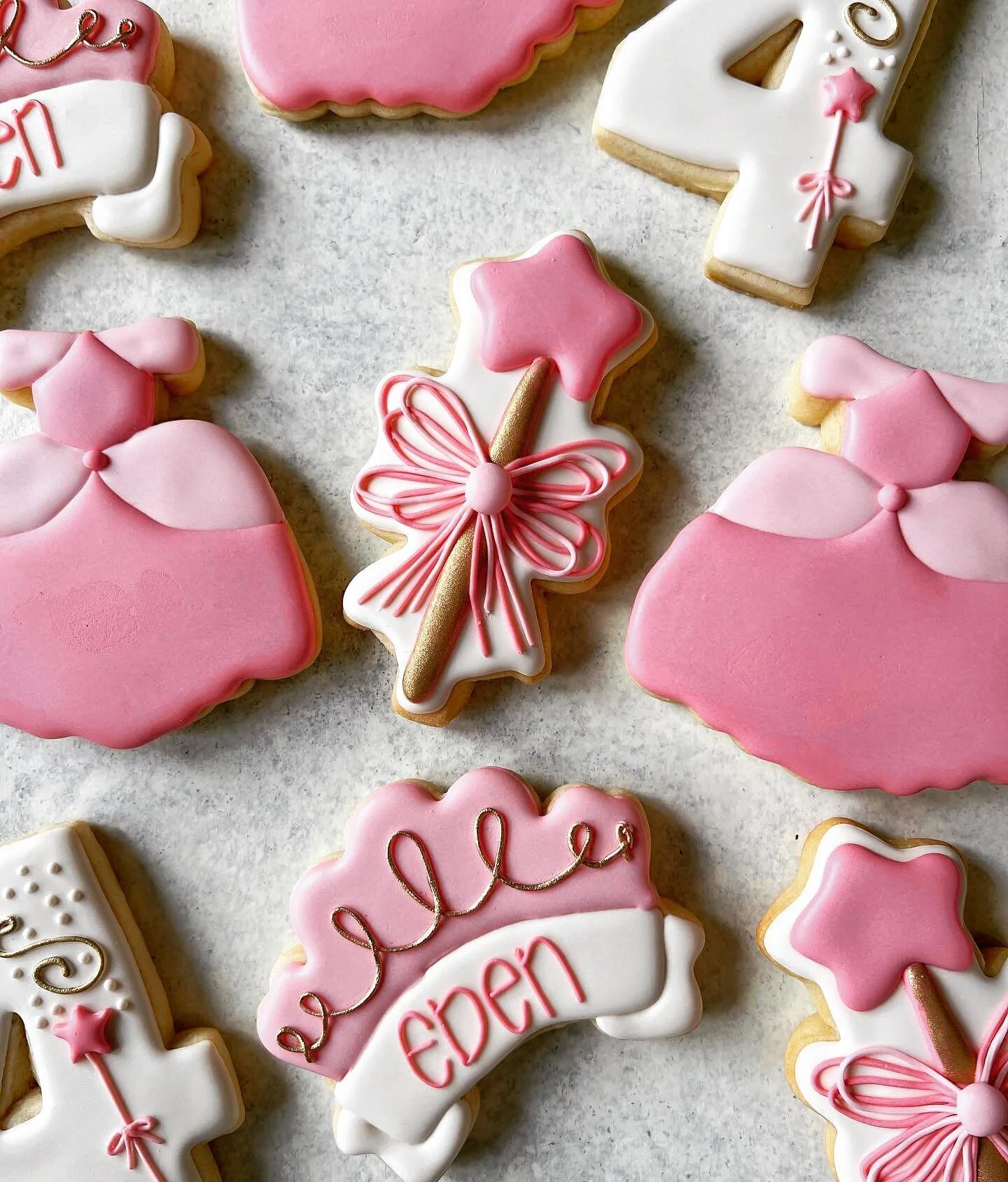 #indycookies #indybaker #shoplocalindy #customsugarcookies