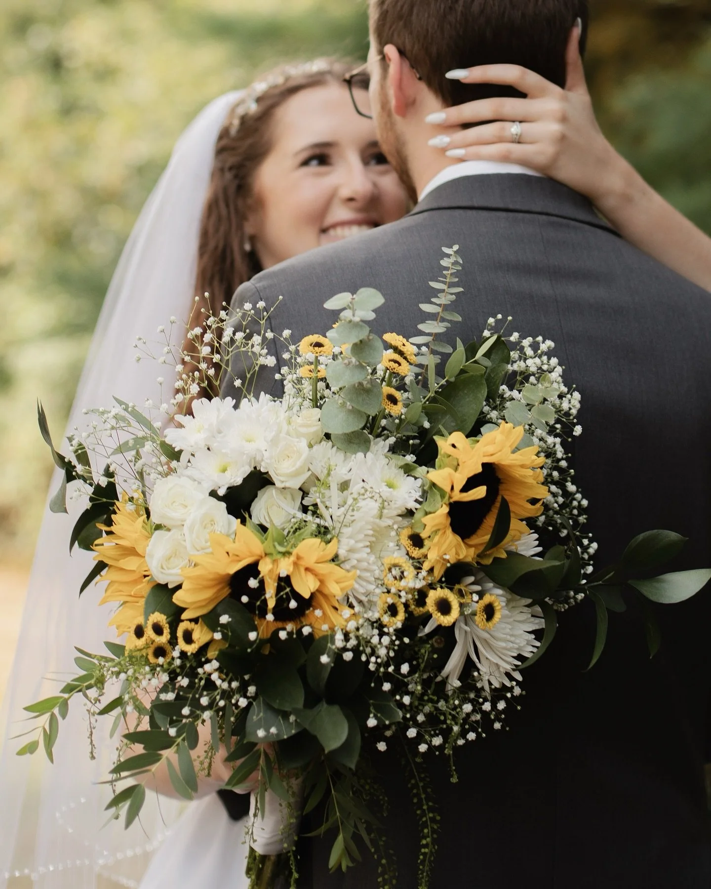 the fairytale wedding of your dreams ✨ 

such an honor to witness one of my bestest and truest friends marry the love of her life! wishing you both a lifetime of love and joy rooted in Christ! ☀️🌻

&bull;
&bull;
&bull;
#fairytalewedding #barbieweddi