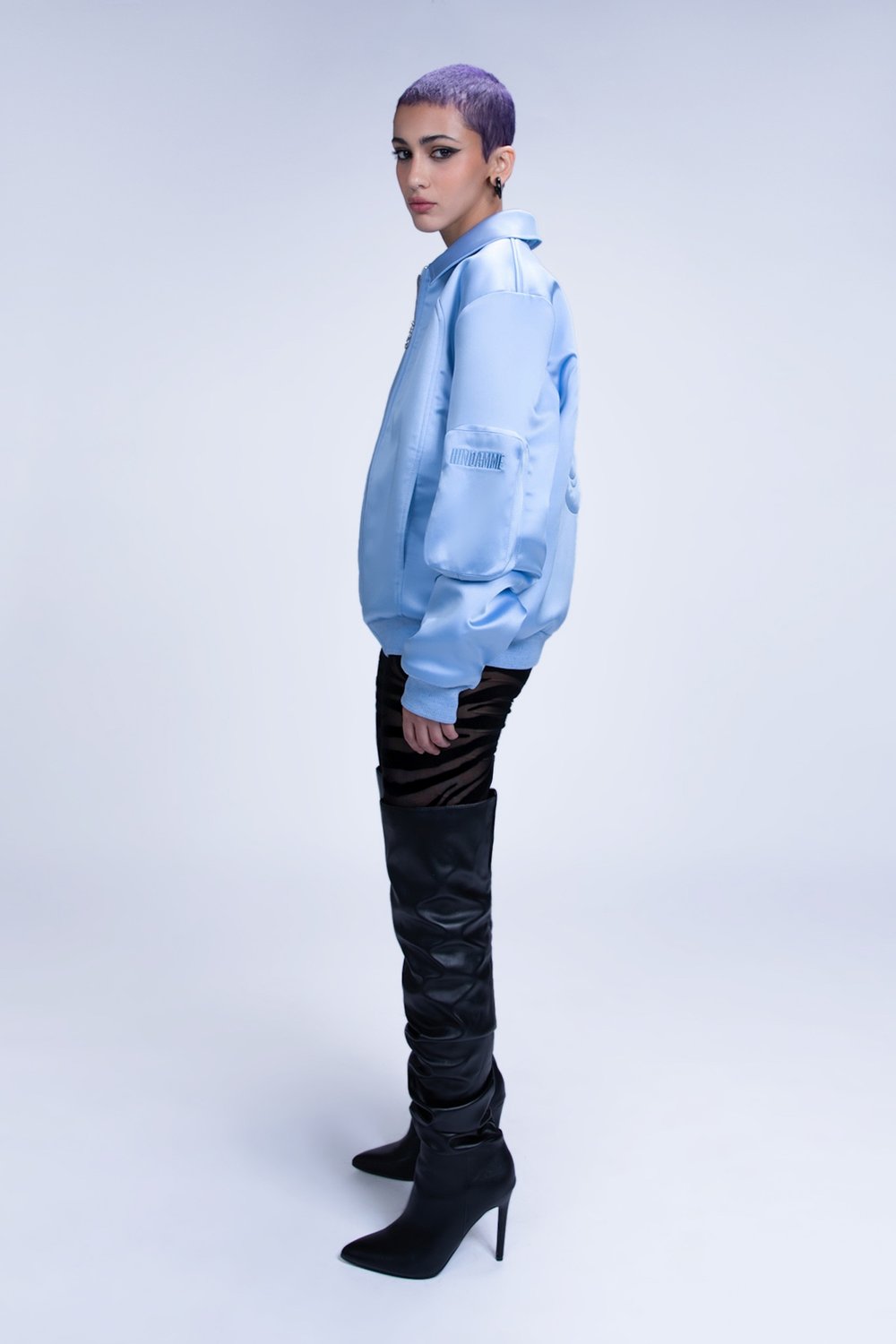 BOMBER JACKET WITH PATCH - Sky blue