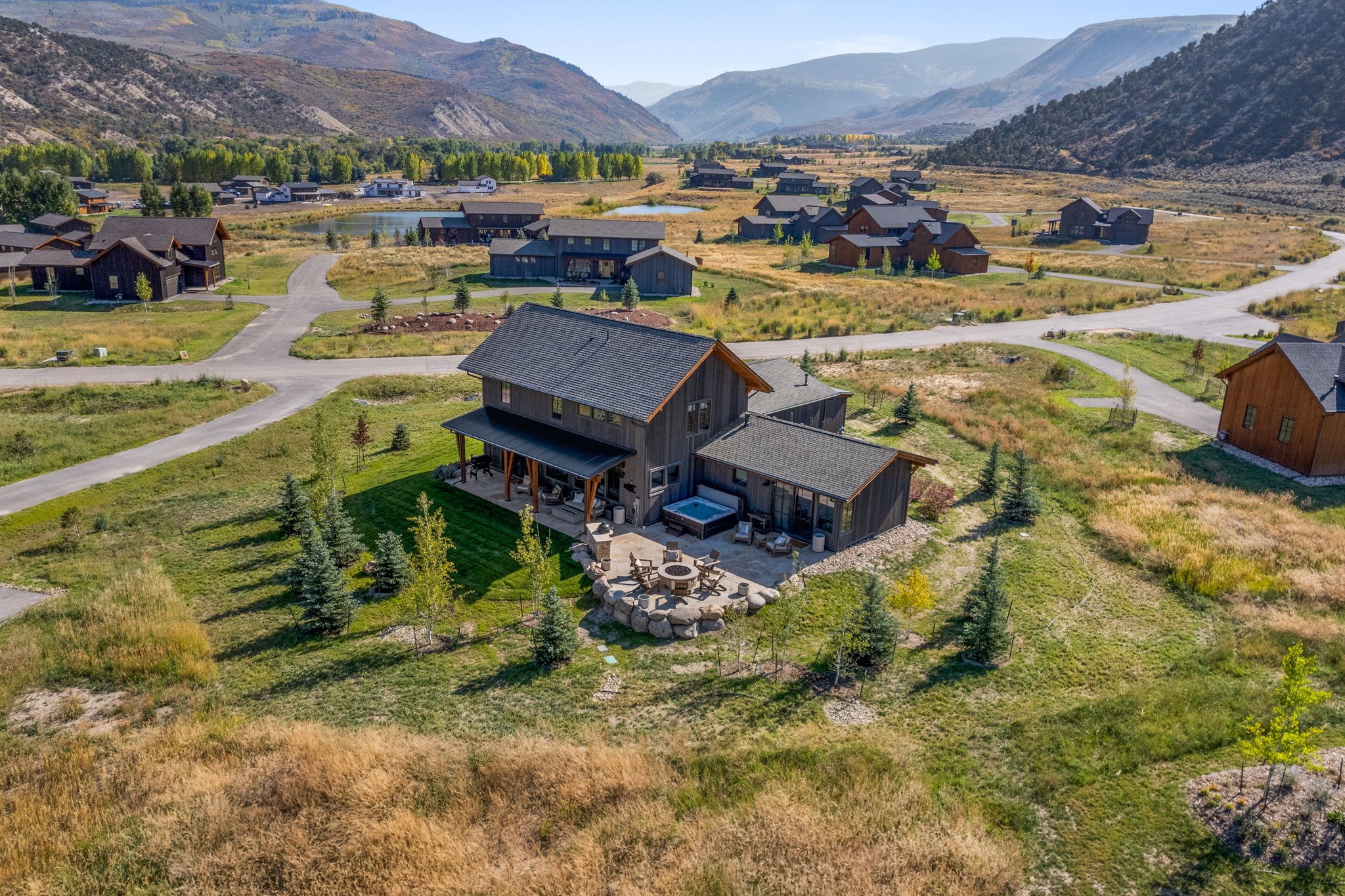 3-web-or-mls-411 Hunter View Ln-3.jpg