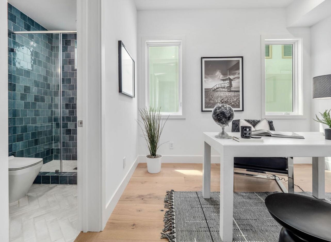 Weather your off to the office or working from home, everyone is getting into work mode today ! Happy Monday! #workmode #january #mondaymotivation #monday #interiordesign #office #studio #bathroom #homeoffice #officedesign #designer