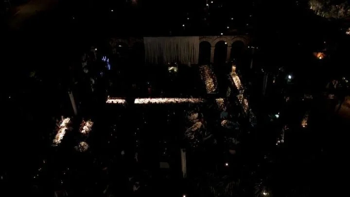 Best wedding entrance.

@noralep + @ramoncarrillo1

Planner: @casa.saldivar @jsaldivarg 
Photo: @richardbotellophoto 
Venue: @antiguahaciendasantiago