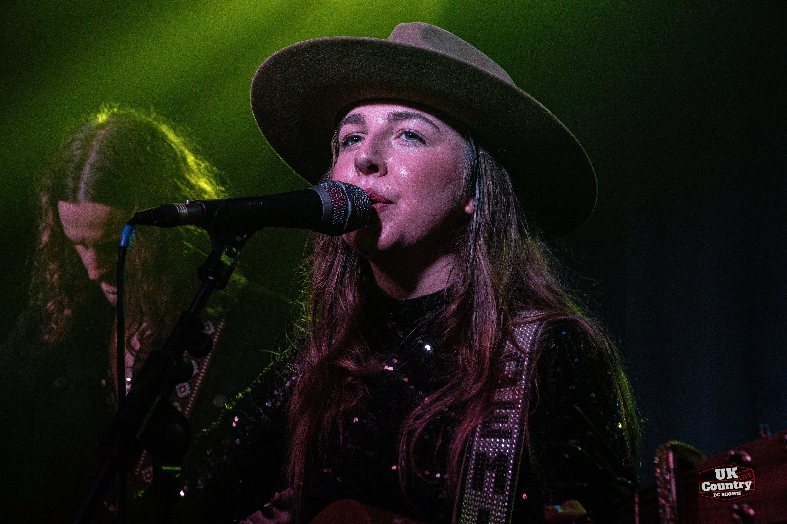 Demi Mariner: The Birth of a Superstar at an Unforgettable Album Launch