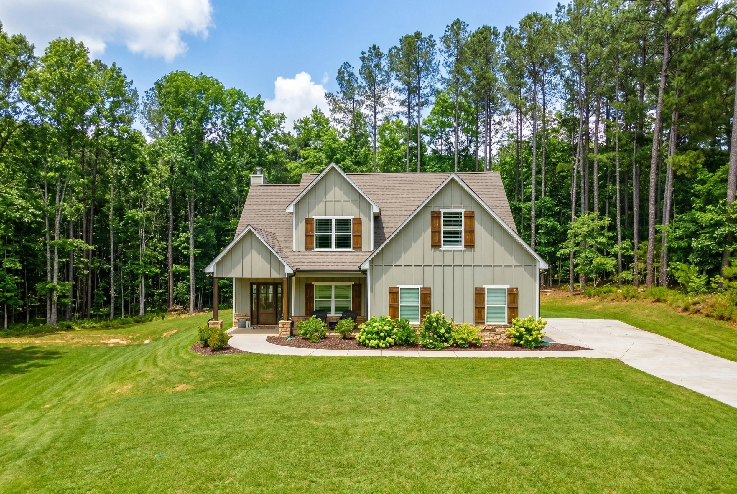 20 Landcaster Pl, Oxford, GA 30054
