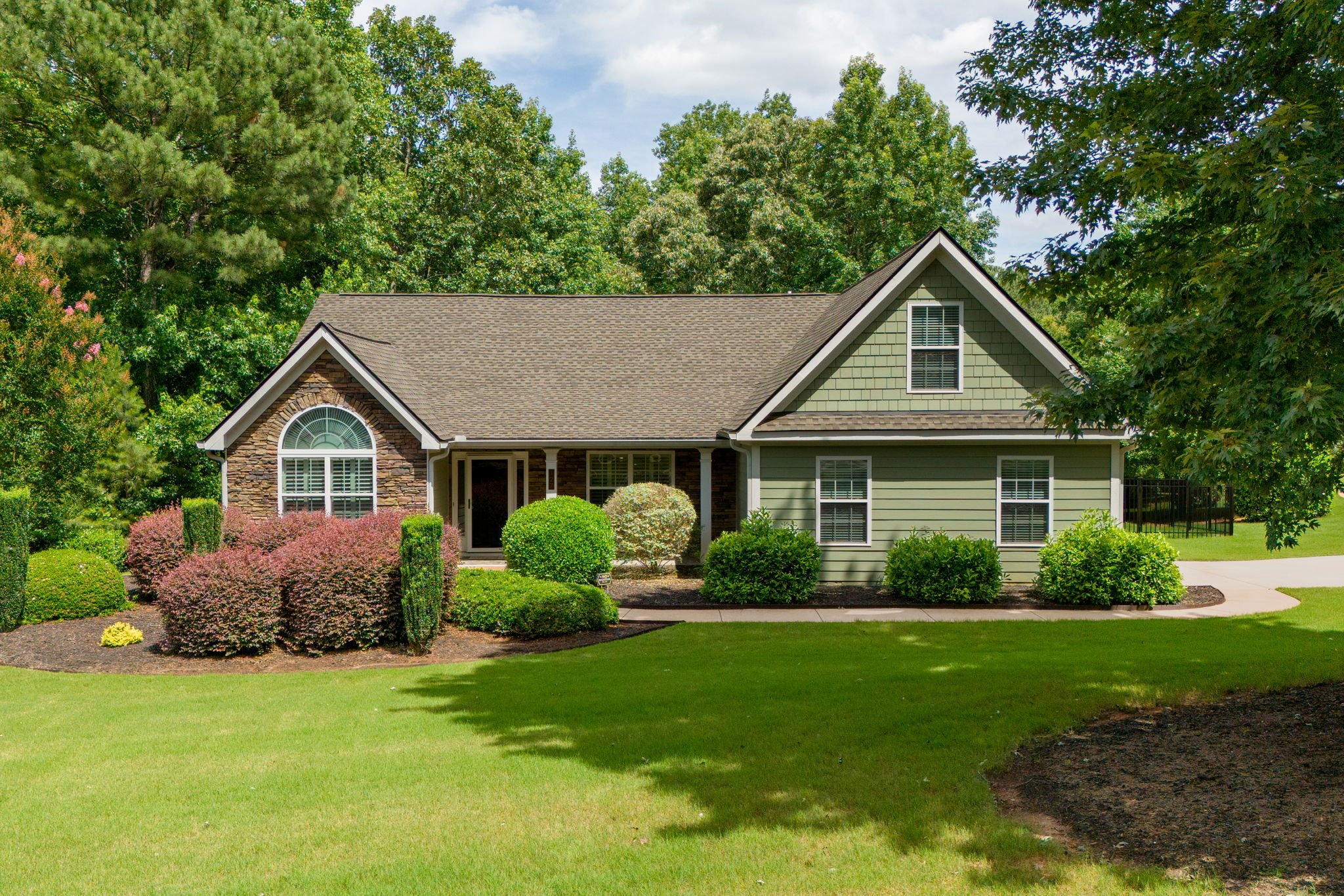 127 Bordeaux Ln, Athens, GA 30605