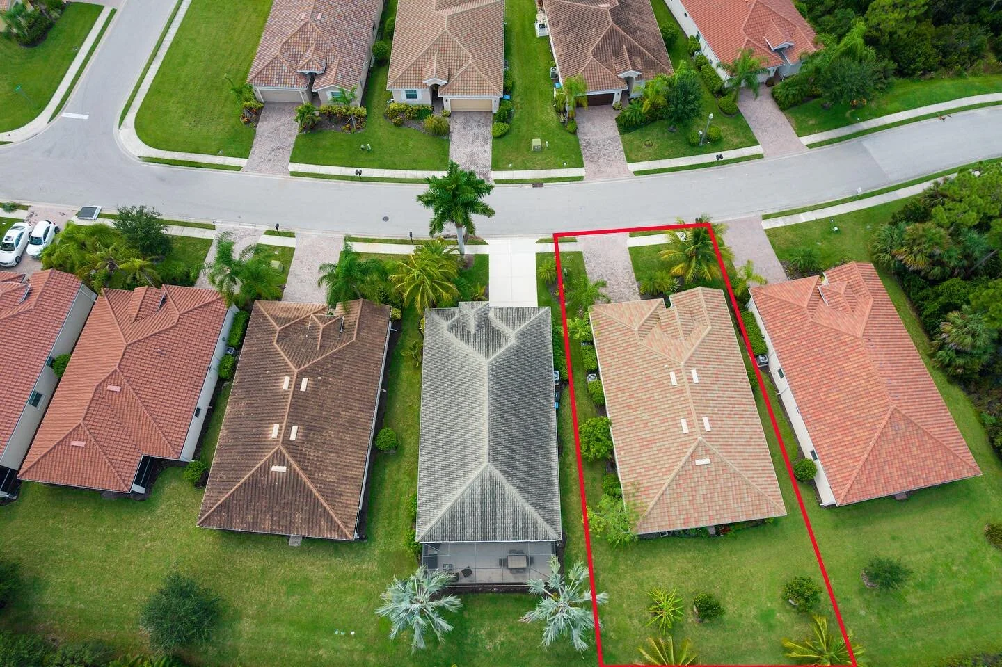 Aerial photos are a MUST HAVE! They are an amazing way to show off not only the location, but also the full property. Add them on to any photoshoot to fully showcase your listing! 

#swfldronephotography #naplesdronephotographer #naplesdronephotograp