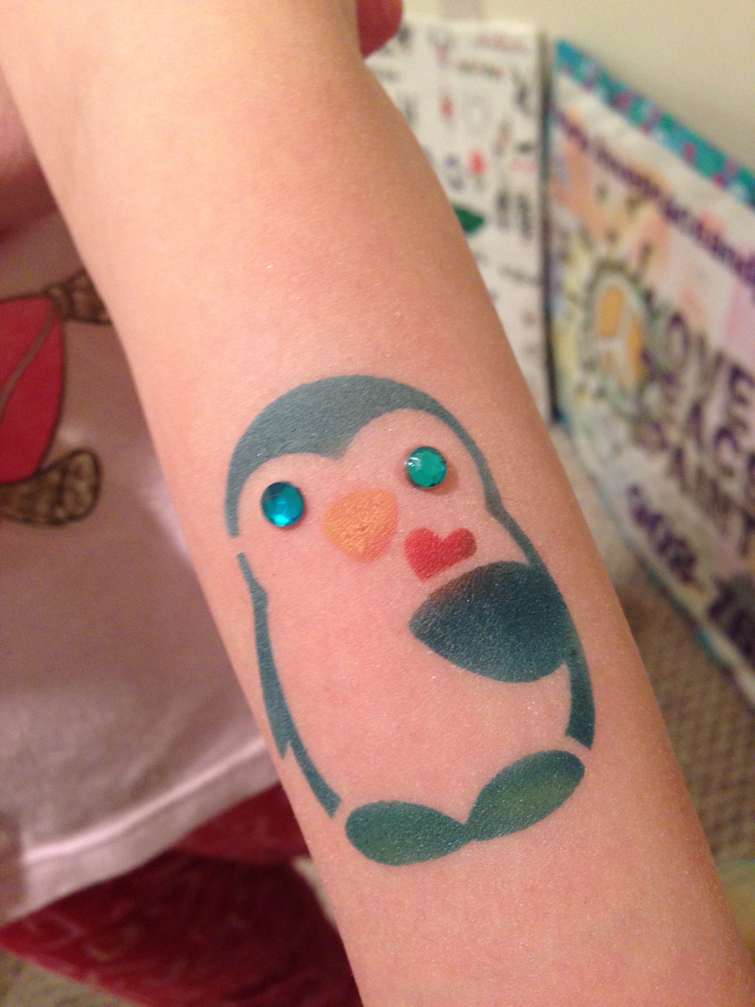 Gallery - Airbrush Tattoo penguin.jpg