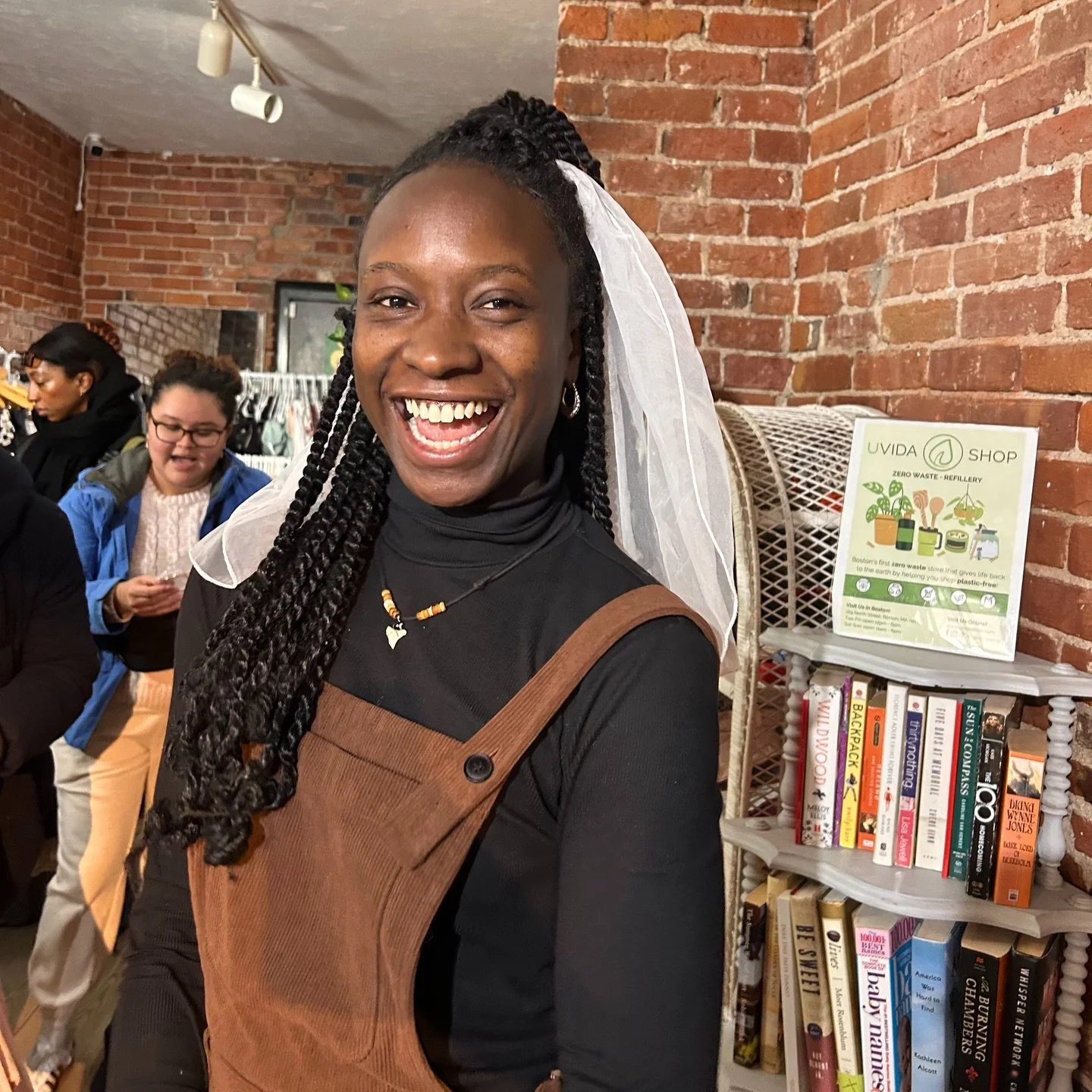 We had another amazing time at our third clothing swap with UVIDA, Boston&rsquo;s first zero-waste store! 🌿♻

@uvidashop &lsquo;s mission is to make sustainable living accessible and joyful by offering package-free products, refills, and workshops t