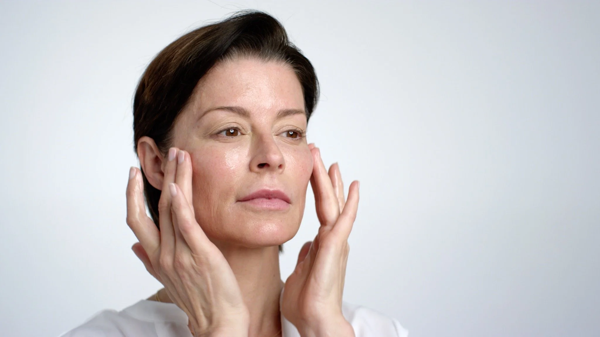 Complete Face Serum 19.jpg