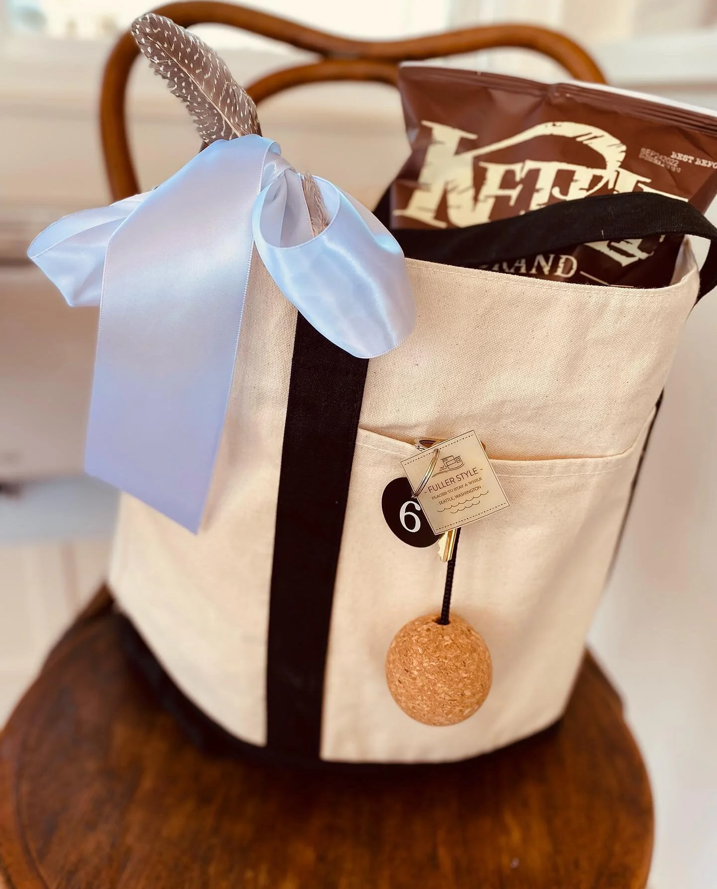 Hosting an epic experience feeds my soul. I got you&hellip;come stay awhile. #seattle #hostess #comestayawhile