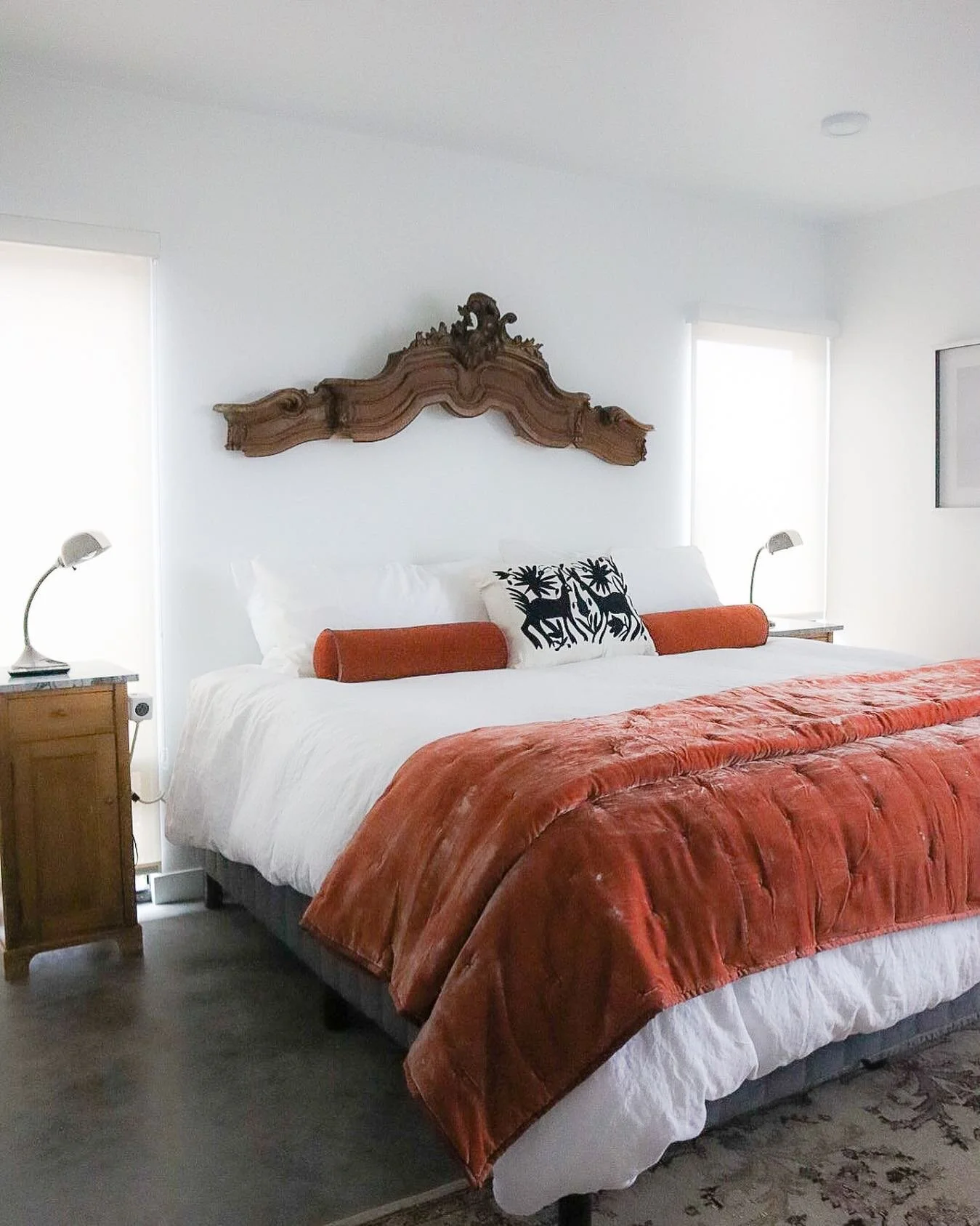 Dibs on the king bed!

A vacation at our Quincy rental means no fighting over the bigger room. Both of our bedrooms are decked out with king sized beds for maximum comfort. Have some extra guests? No problem! Our trundle in the living room transforms