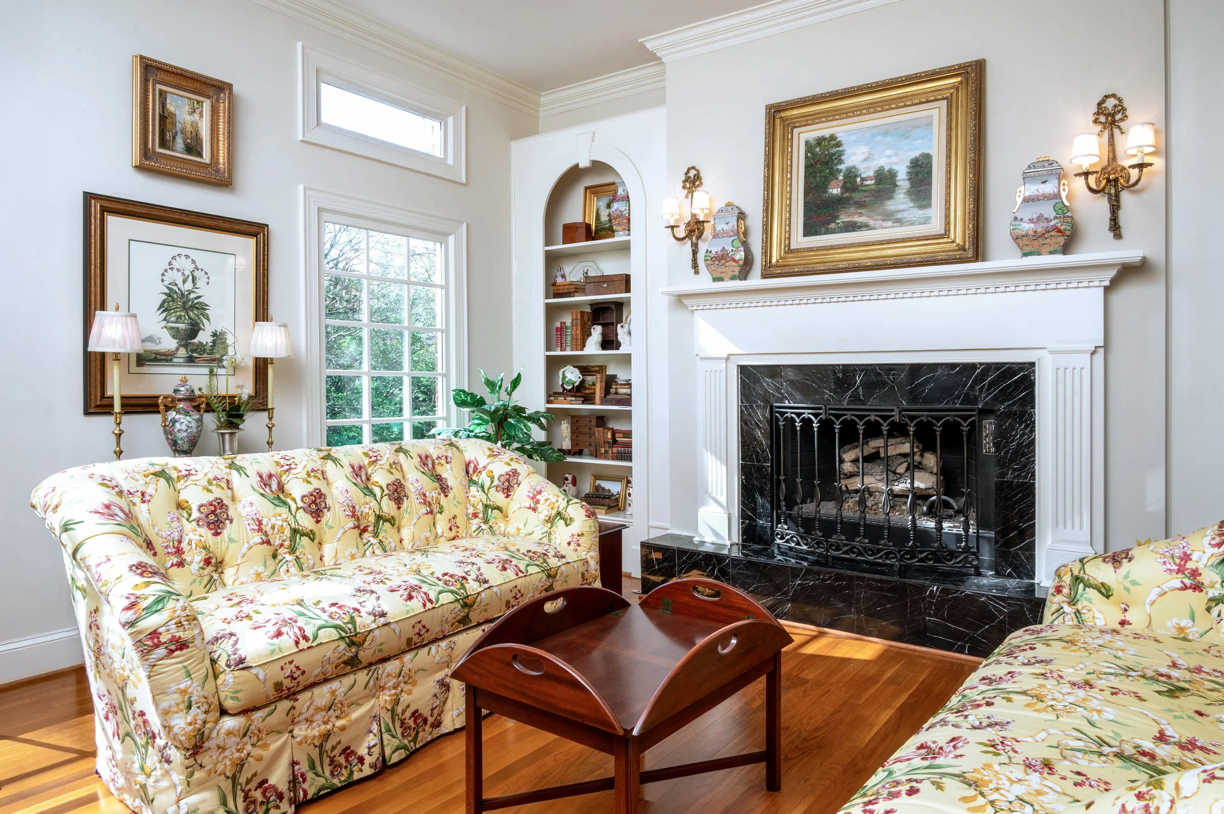 AP Living room 2.jpg