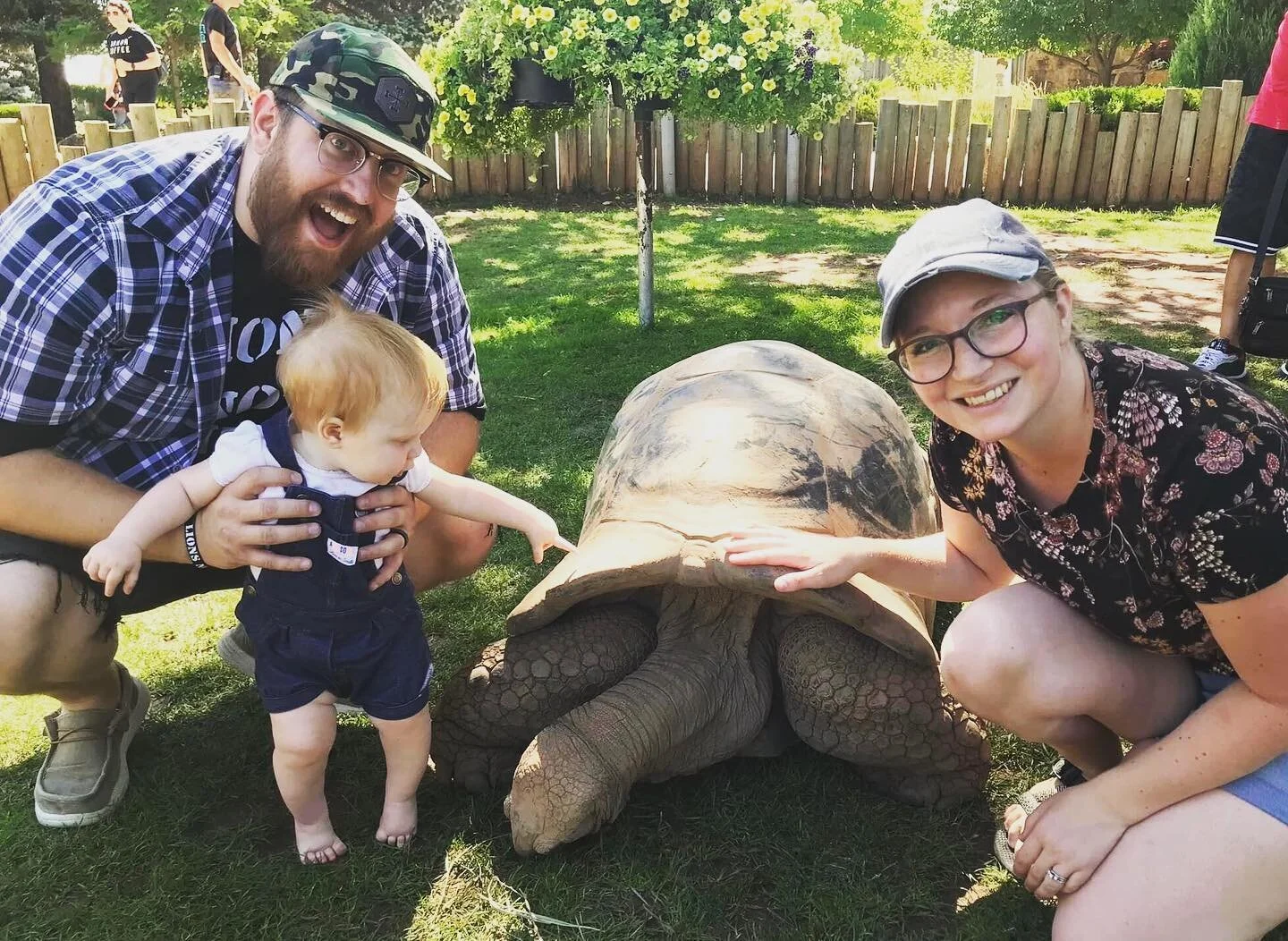 This dude is 117 years old&hellip;and Ivy loved him! ❤️🥰