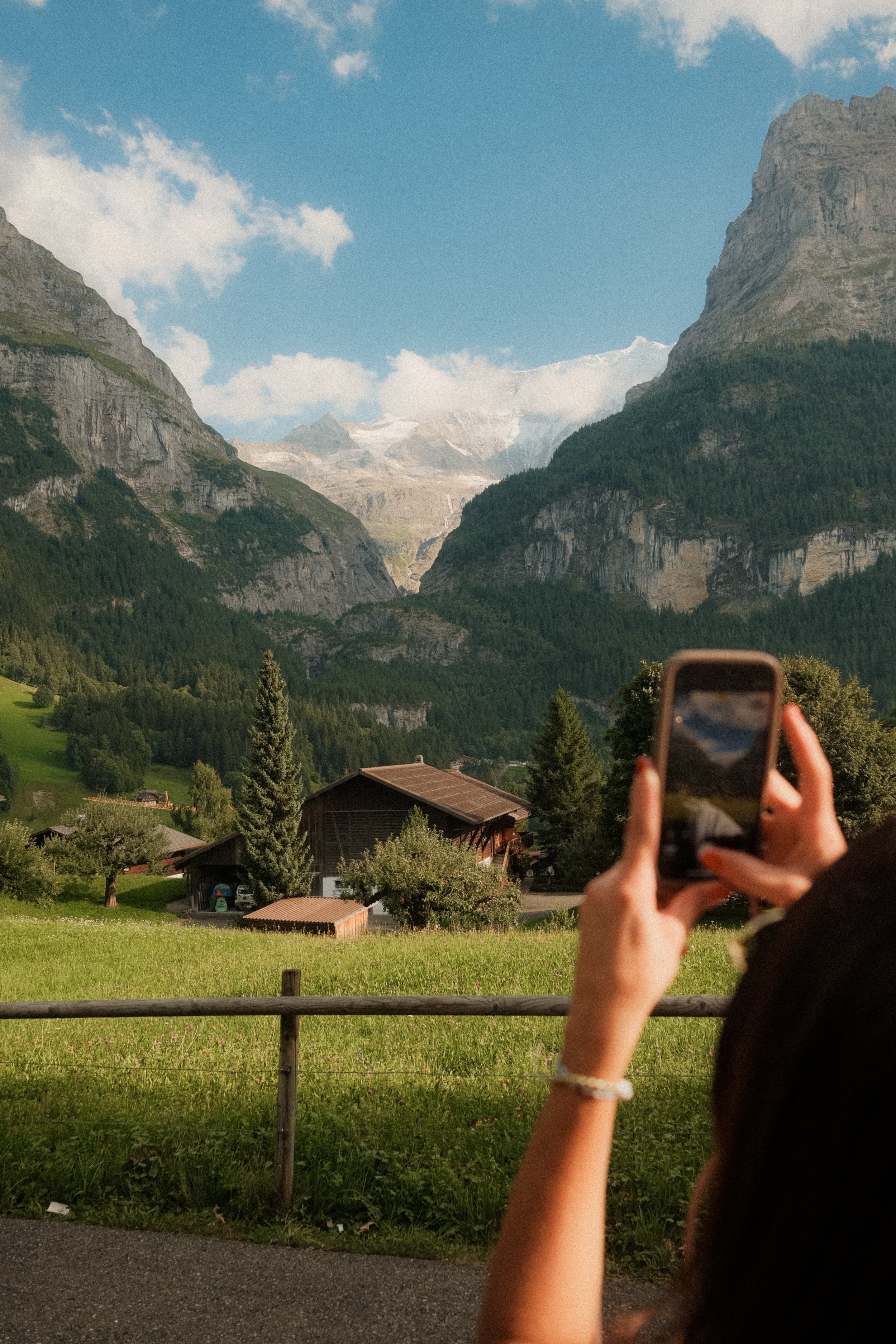 grindelwald-switzerland-woman-alpine-valley-chalet-mountain-travel-photography-13.jpg