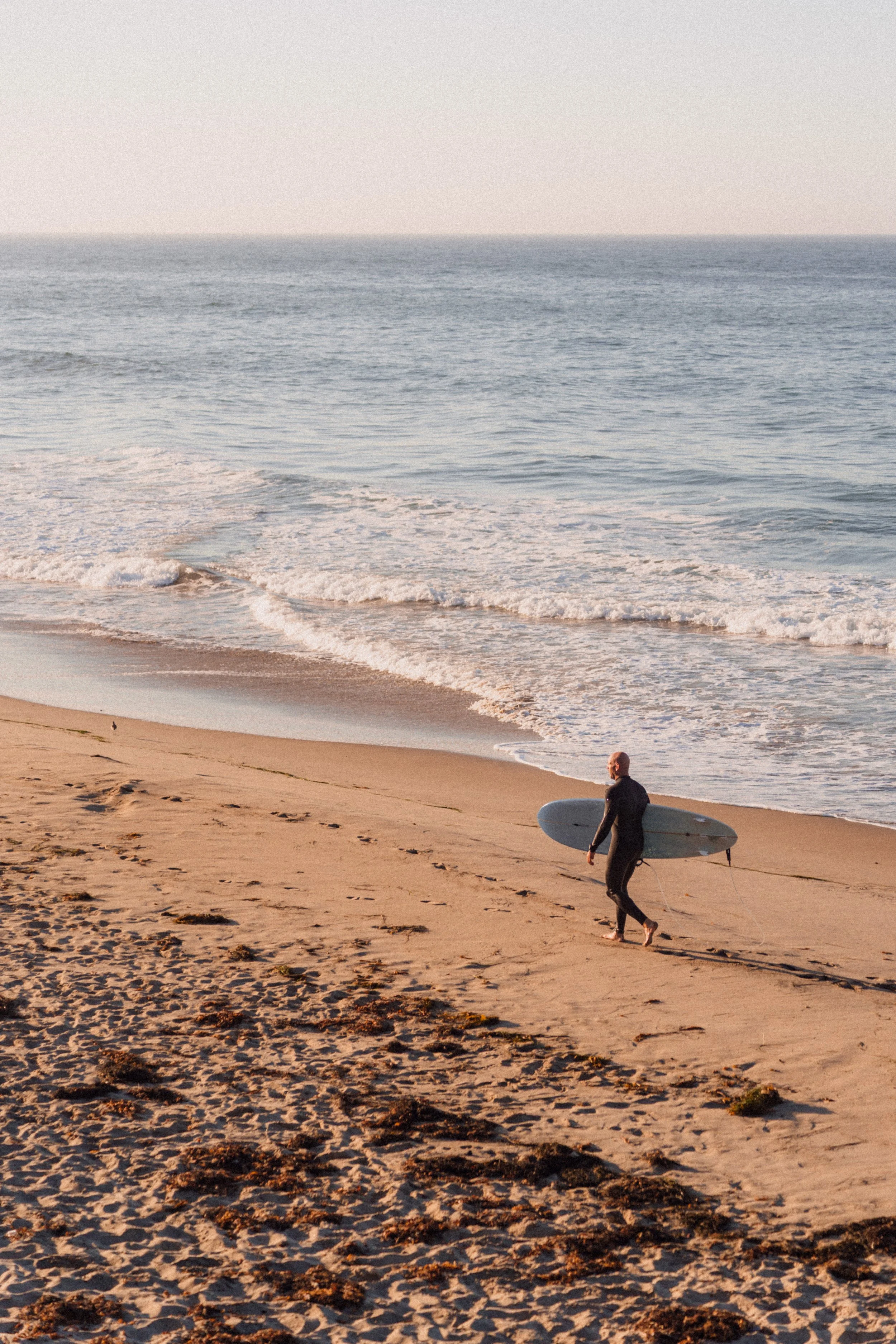 california-surfer-beach-golden-hour-travel-photography-18.jpg