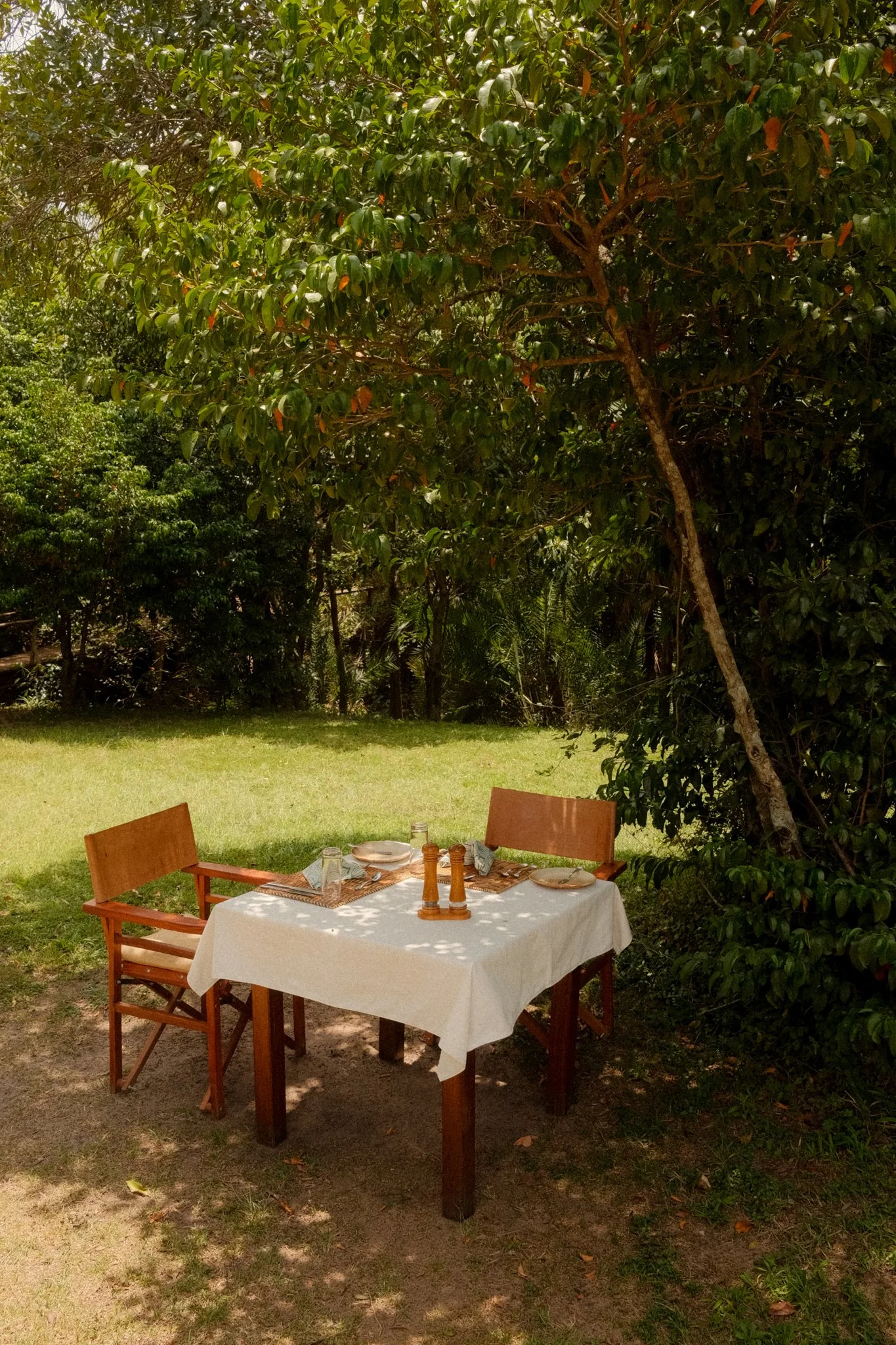enkewa-safari-outdoor-dining-kenya-hospitality.jpg