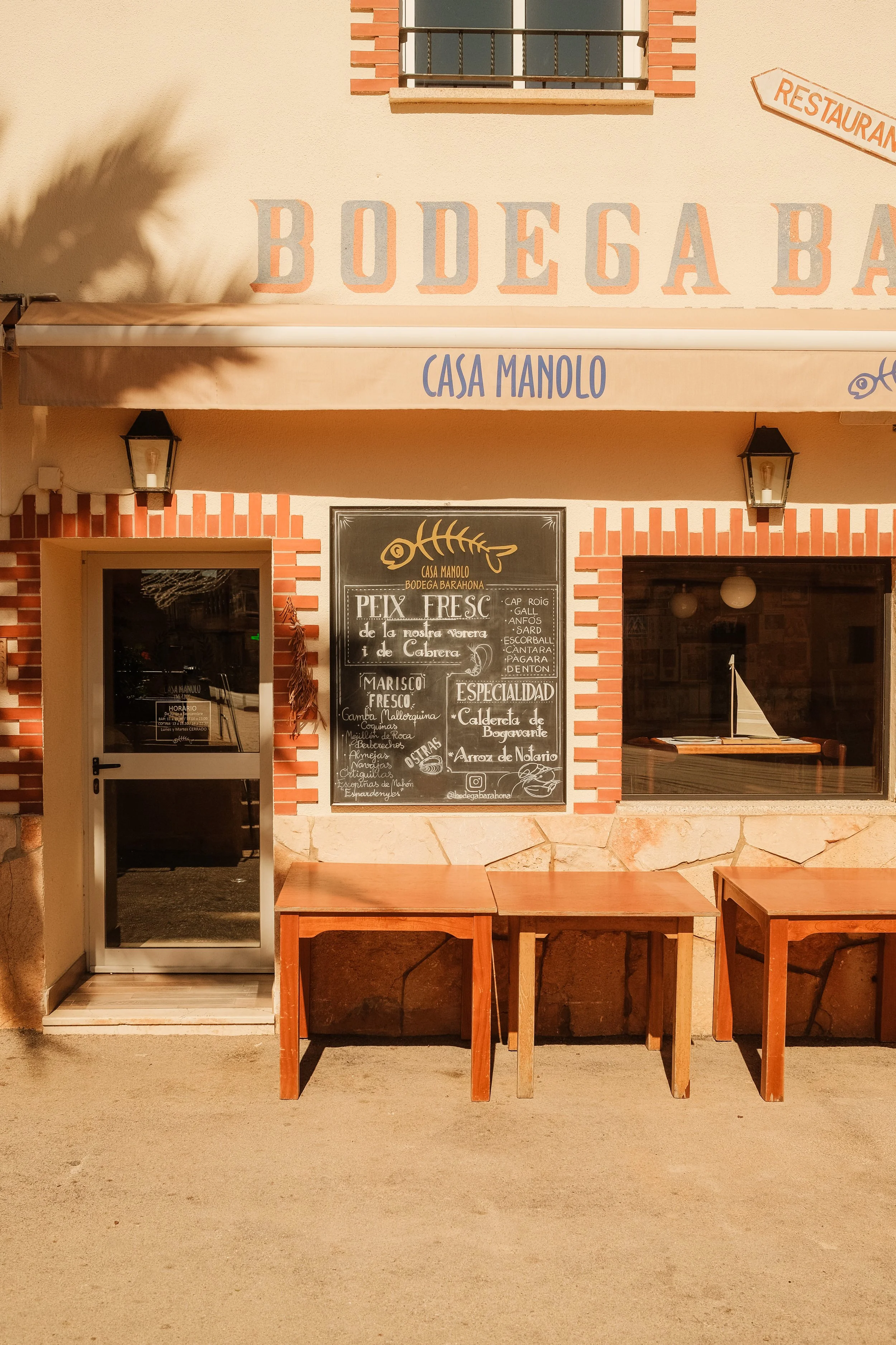 mallorca-bodega-bar-restaurant-exterior-travel-photography-14.jpg