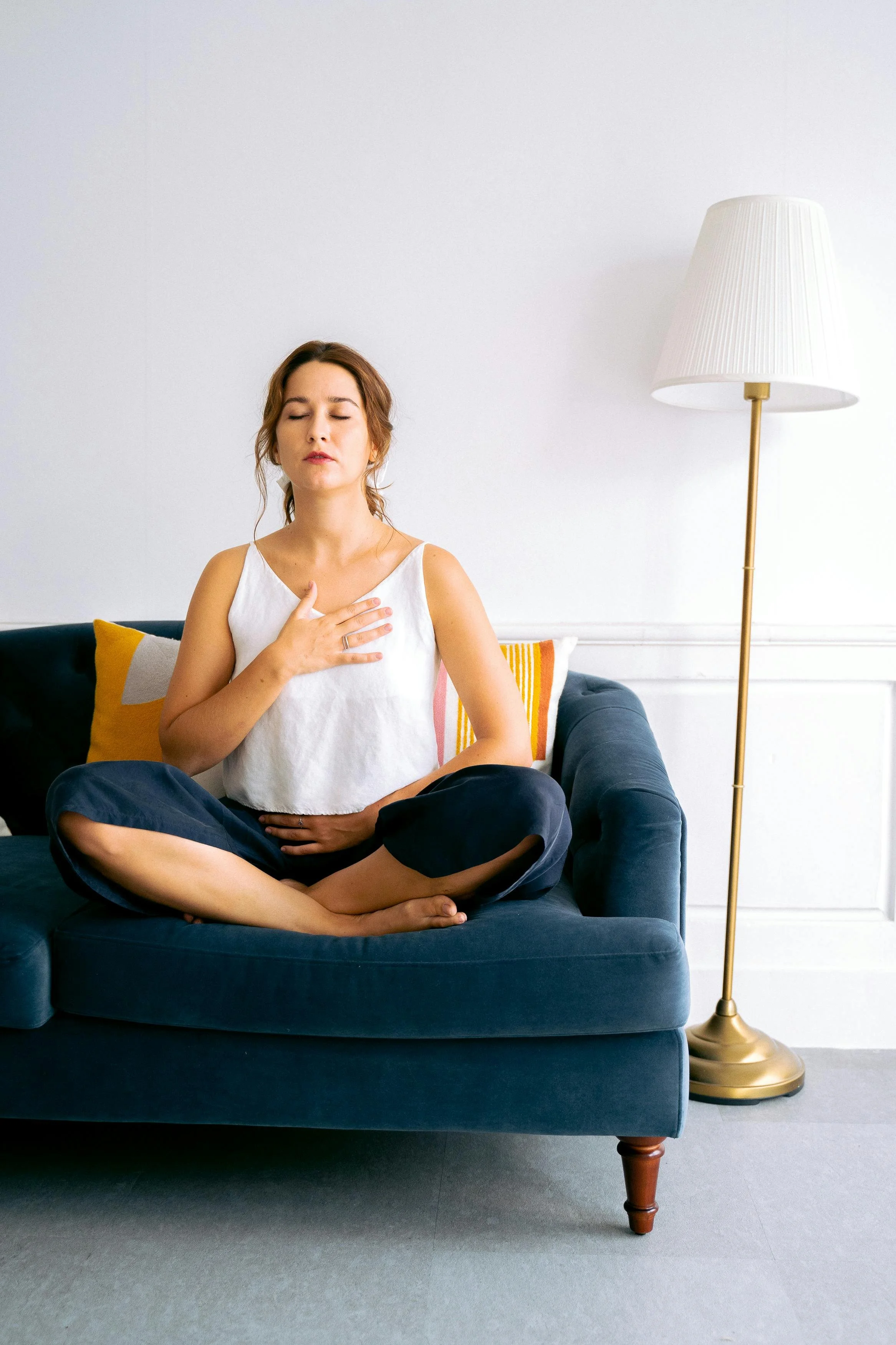 What's the Difference Between EMDR and Talk Therapy?
