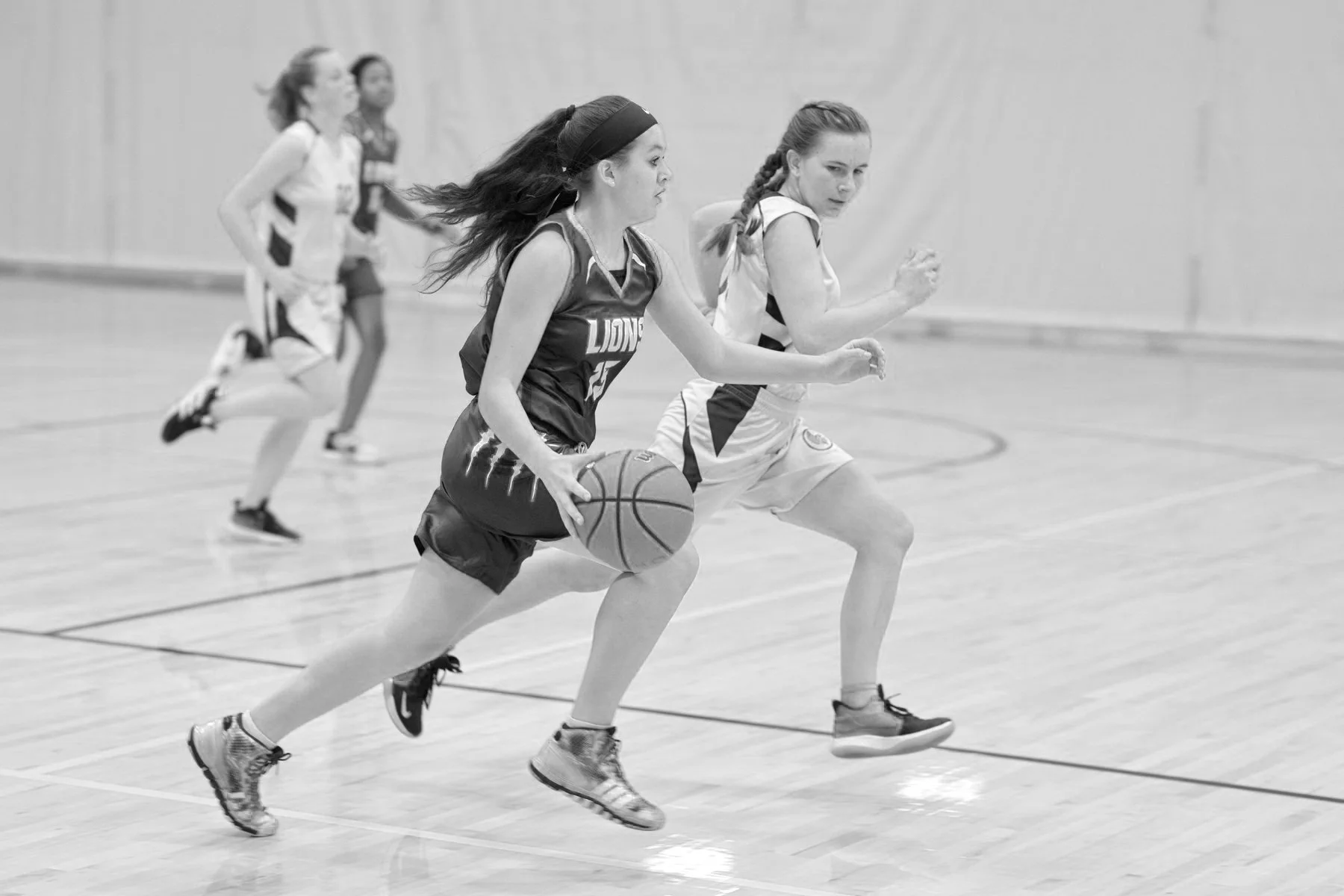 2023-11-26+CCS+Basketball+by+Mike+Bay+050+4x6.jpg