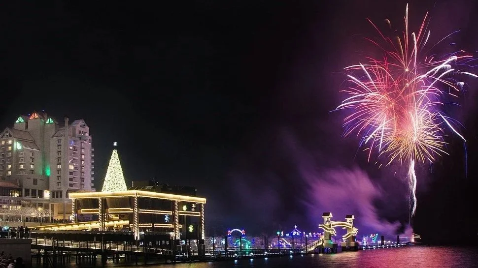 Join Us for the 33rd Annual Christmas Lighting Ceremony Parade!