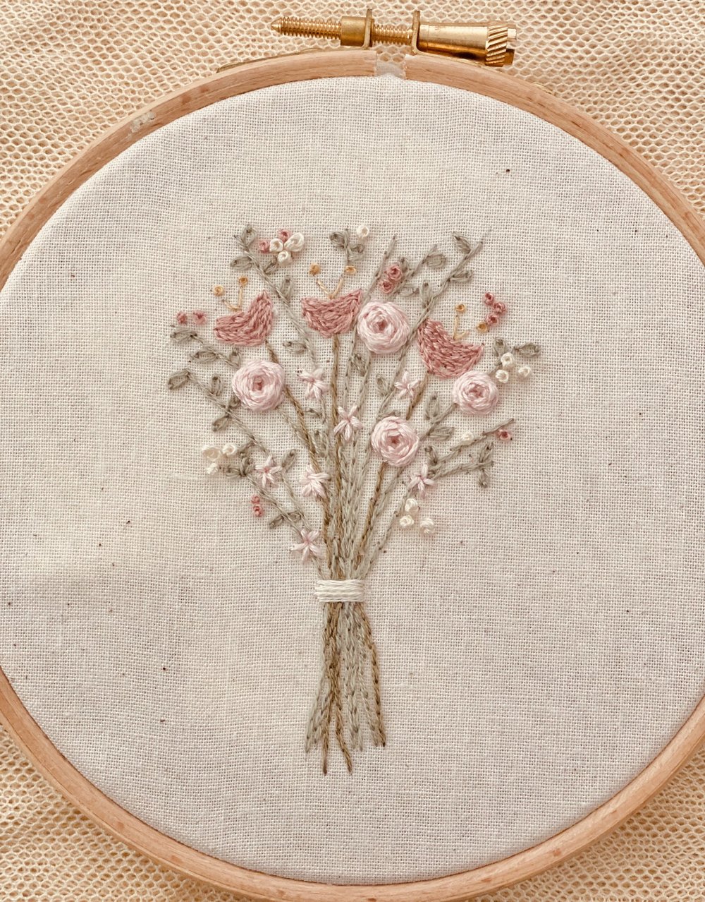 Kits De Broderie Ruban De Soie Bucilla - Œillets Et Roses (x2) NEUF