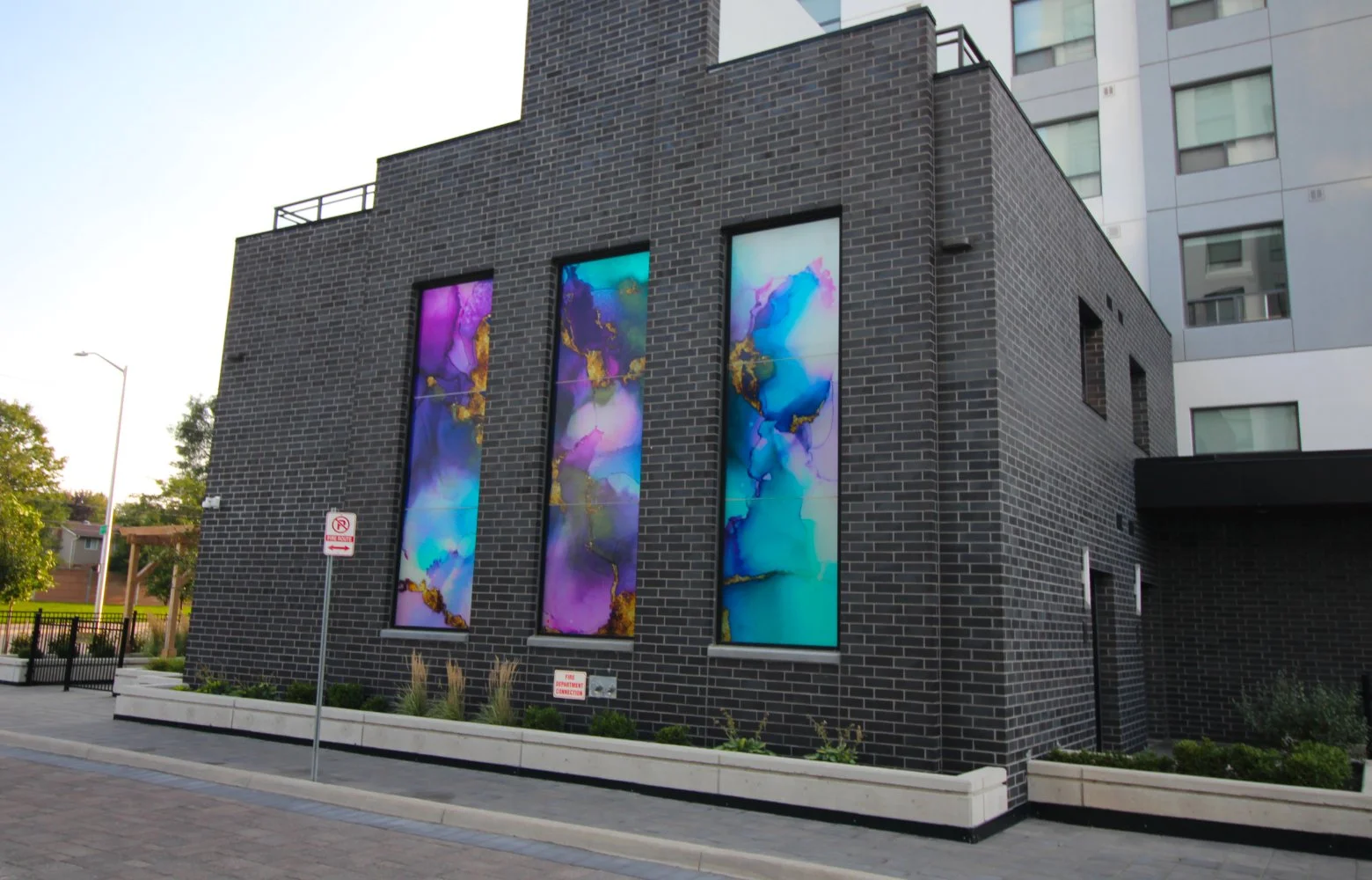 Alto Towers – Exterior Graphics