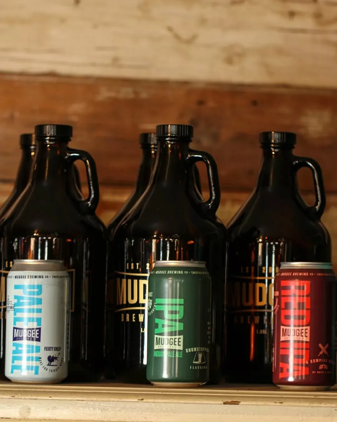 Take the brewery home with you 🍻

Grab a growler, fill it with your favourite tap beer and enjoy it from the comfort of home.