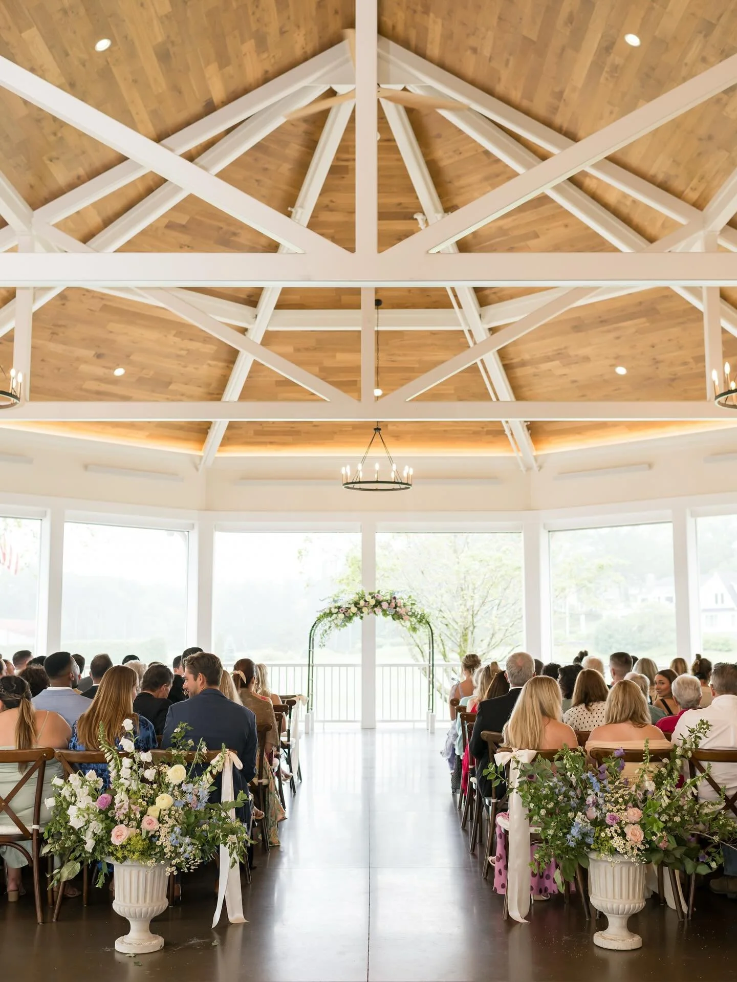 Impossible to pick just a few to share from Hannah &amp; Matthew&rsquo;s beautiful day. 🤍 A little rain didn&rsquo;t dampen the celebration for this sweet couple and a wonderful vendor team!

Venue: @wentworthweddings
Planning &amp; Design: @eventsb