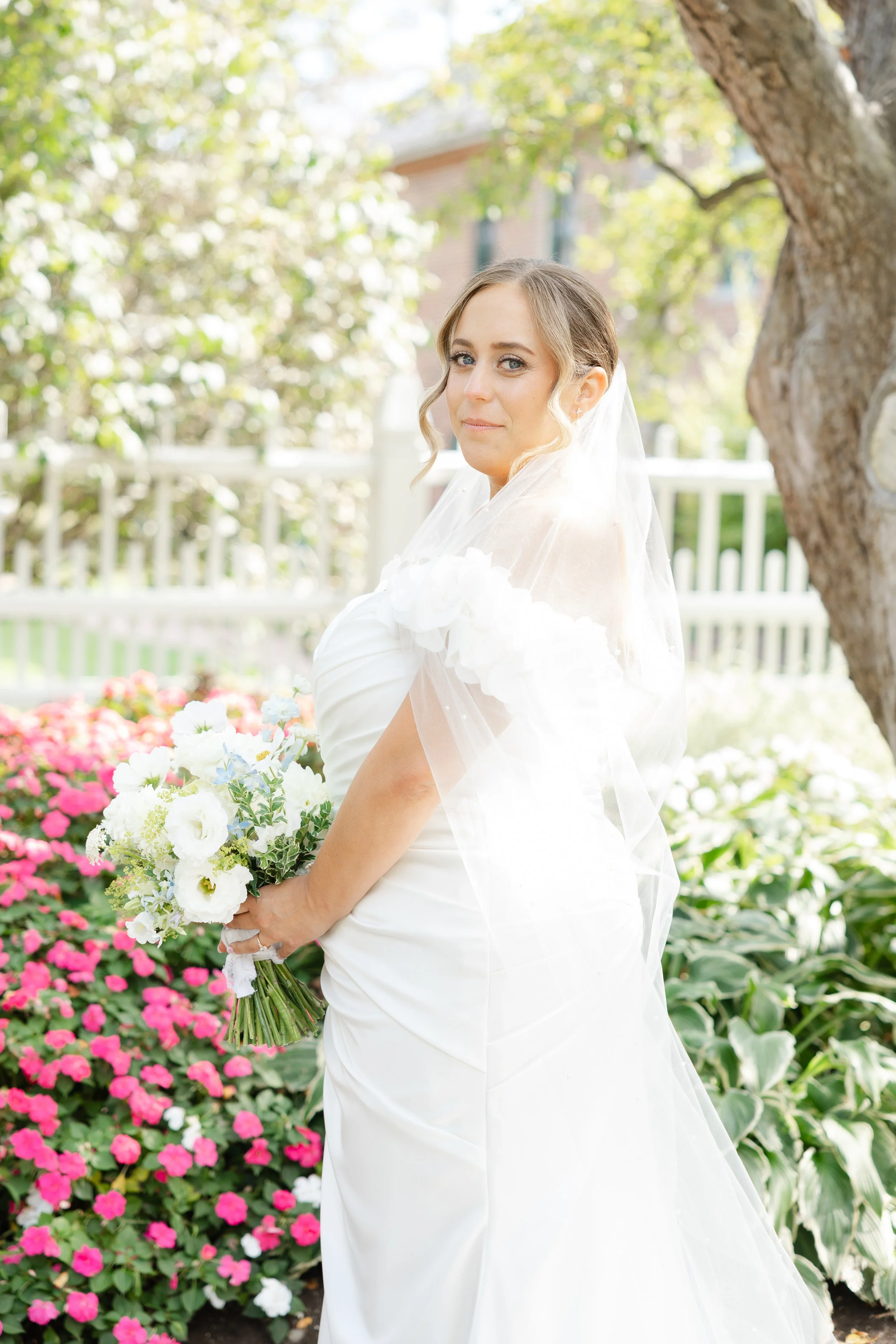 Danielle&BrandonSneakPeeks-57.jpg