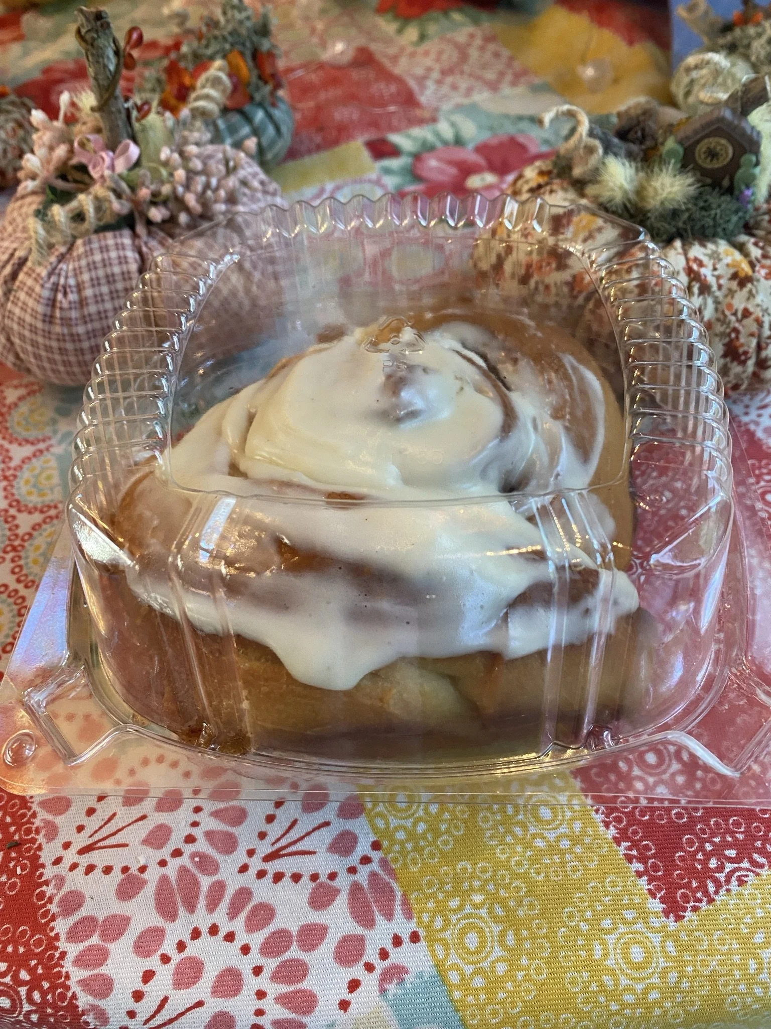 Cinnamon Roll Ready To Eat