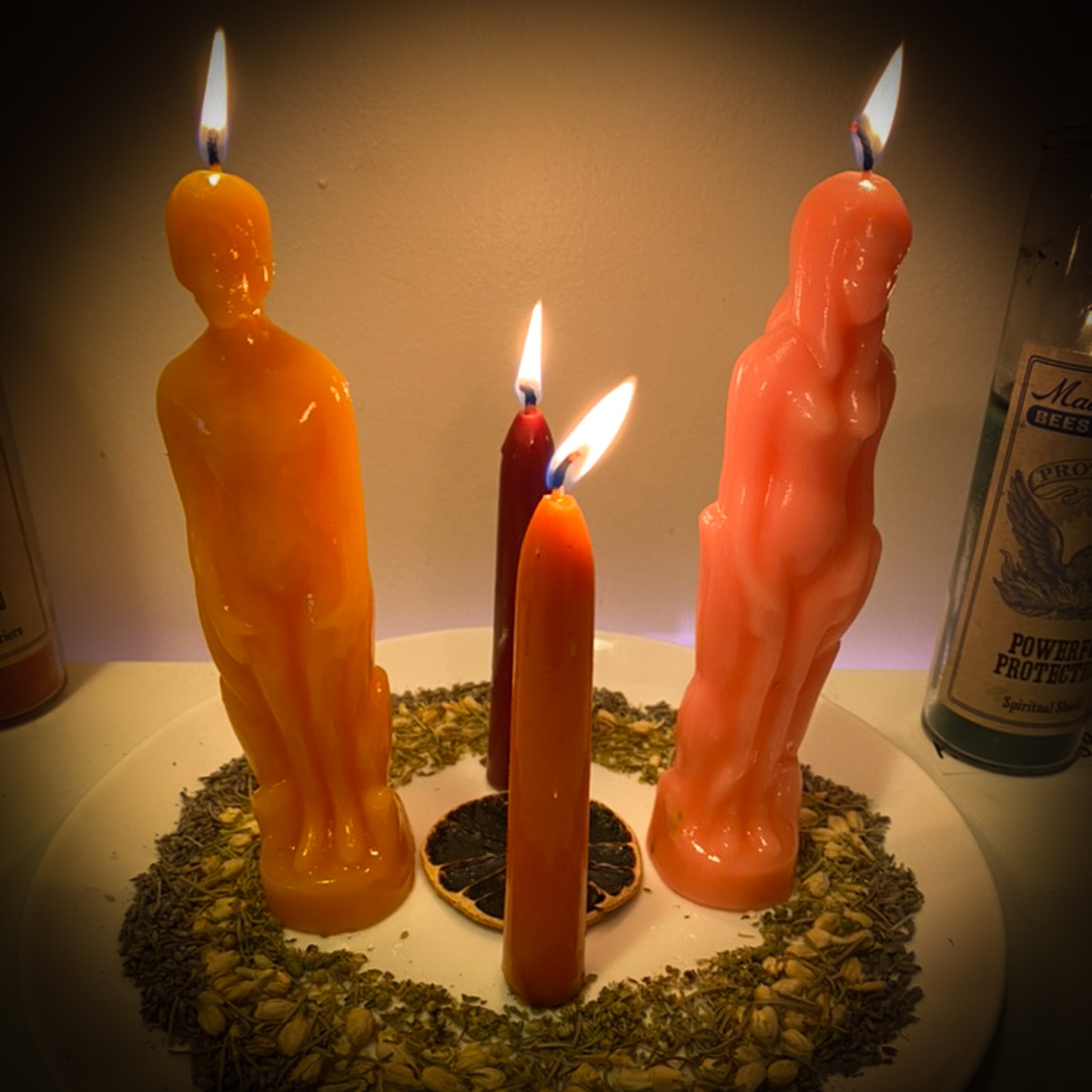 candle-spell-to-improve-workplace-relationships.jpg