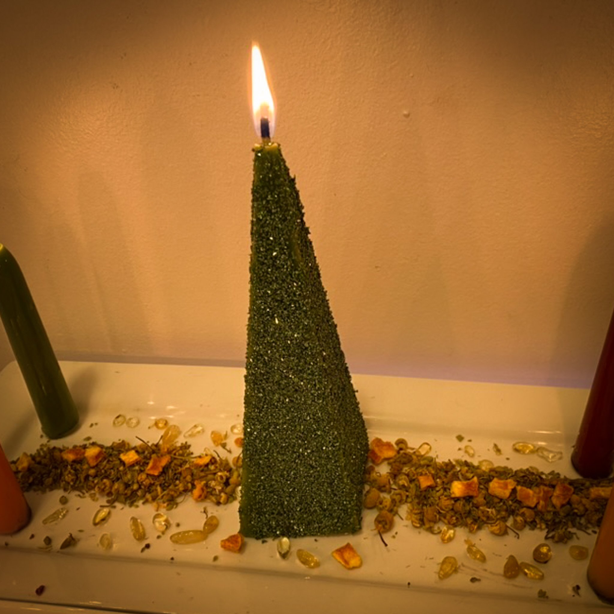candle-spell-to-get-a-promotion-at-work.jpg