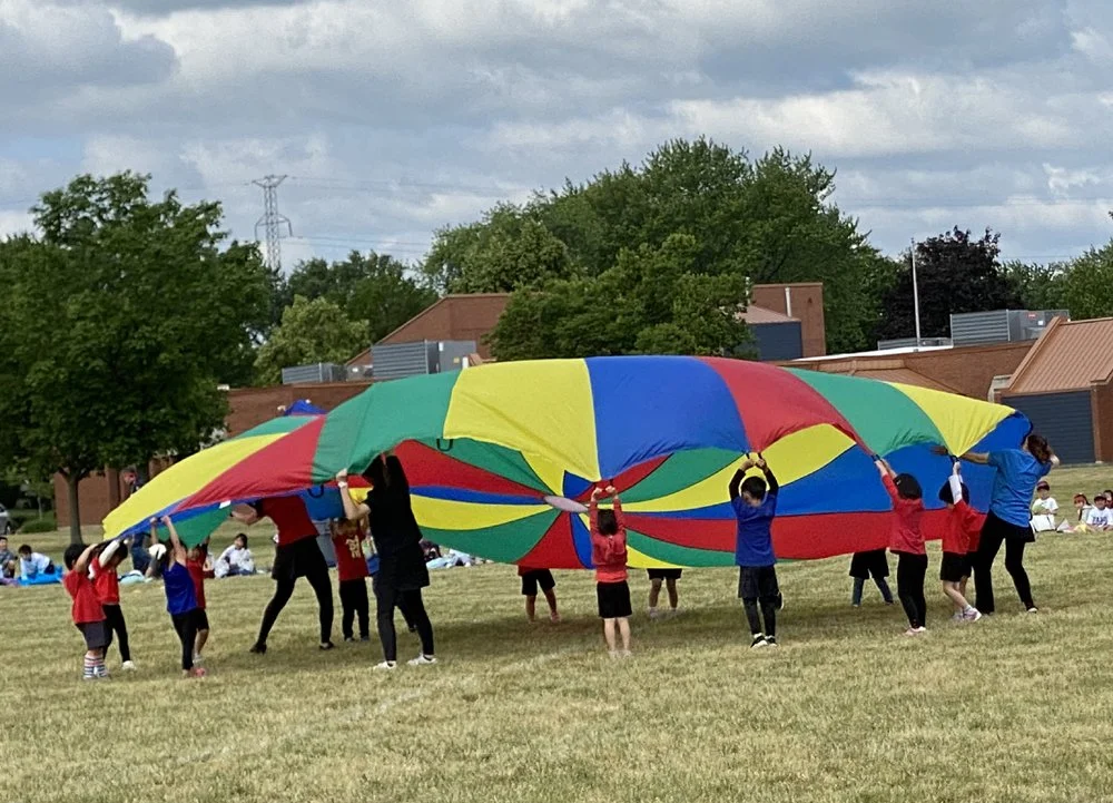  幼稚部のパラバルーン 