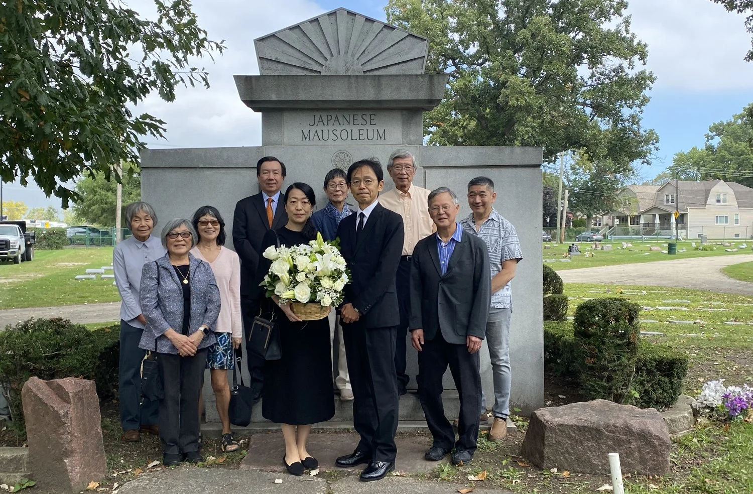 Tribute to Japanese Ancestors, New Consul General Yanagi at Montrose Cemetery