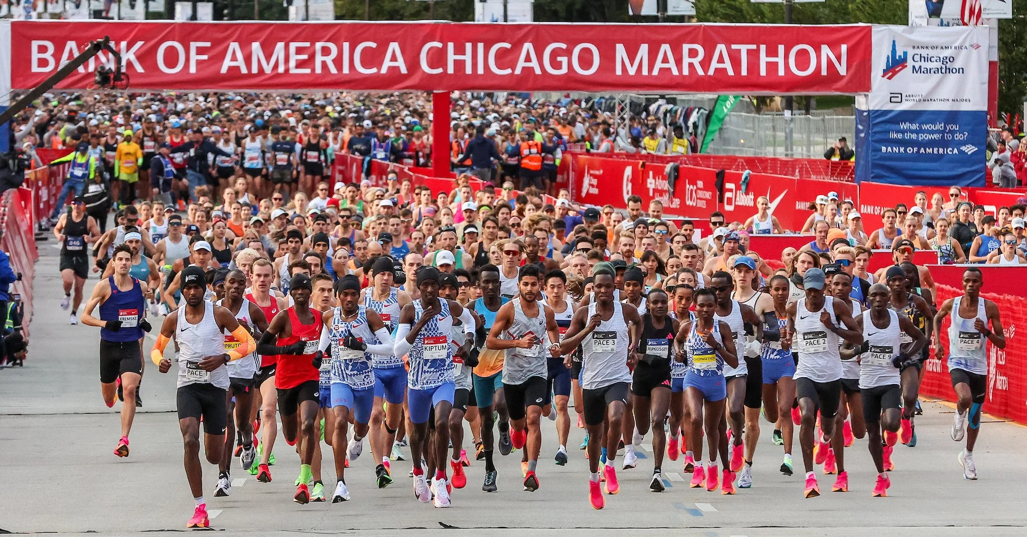 Chicago Marathon Brings Heartwarming Stories