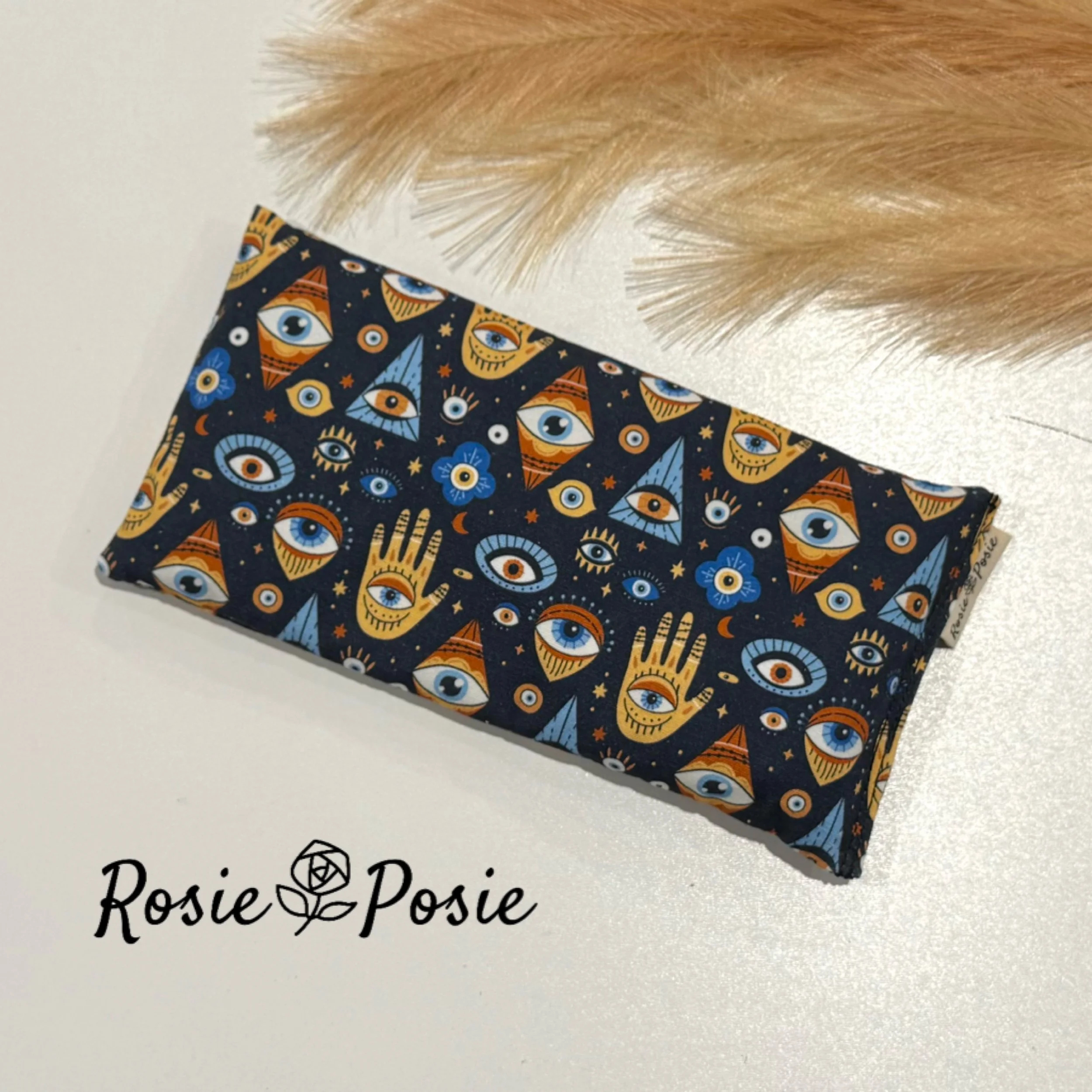 HEAT PACK ~ SMALL ~ EYES IN HANDS