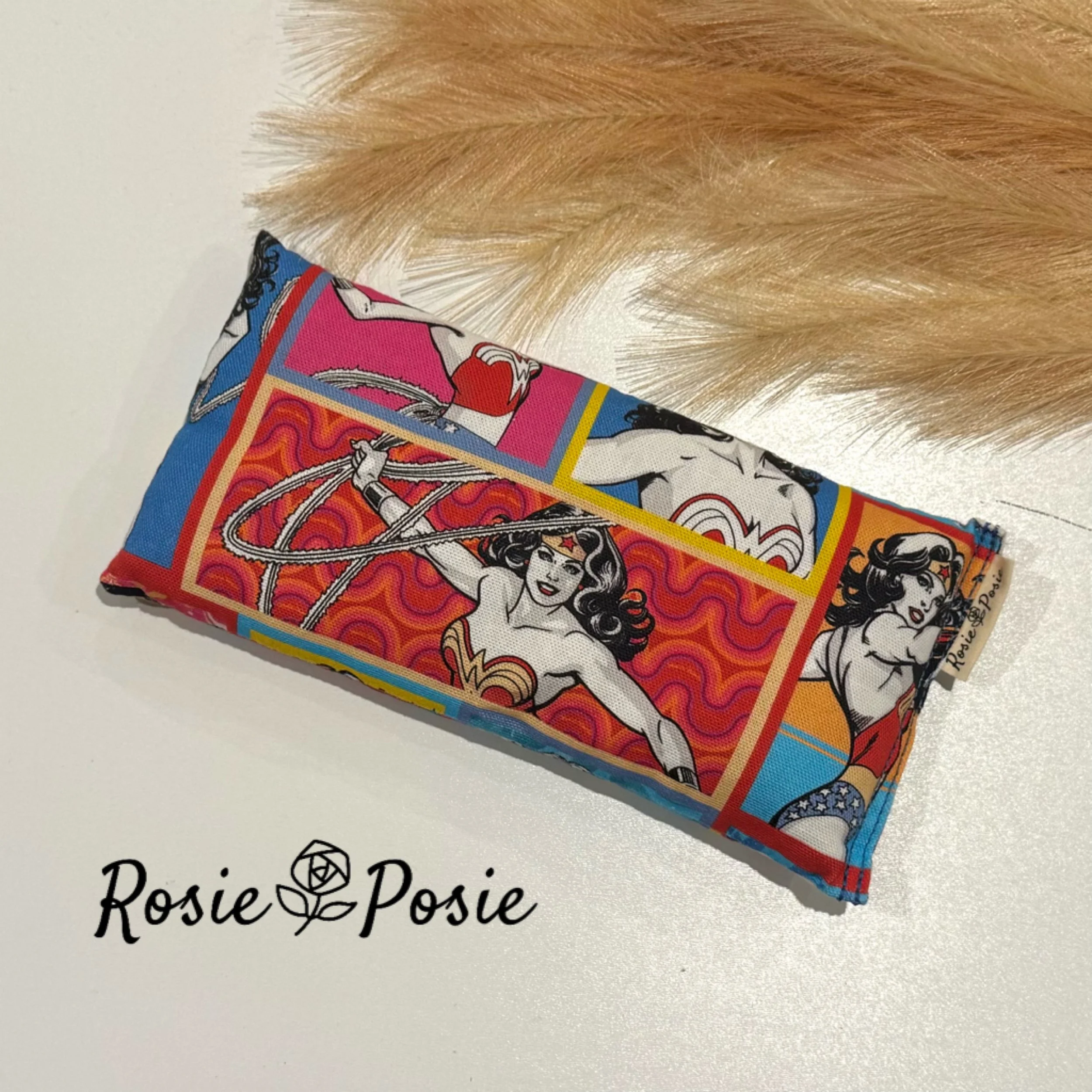 HEAT PACK ~ SMALL ~ WOMAN OF WONDER