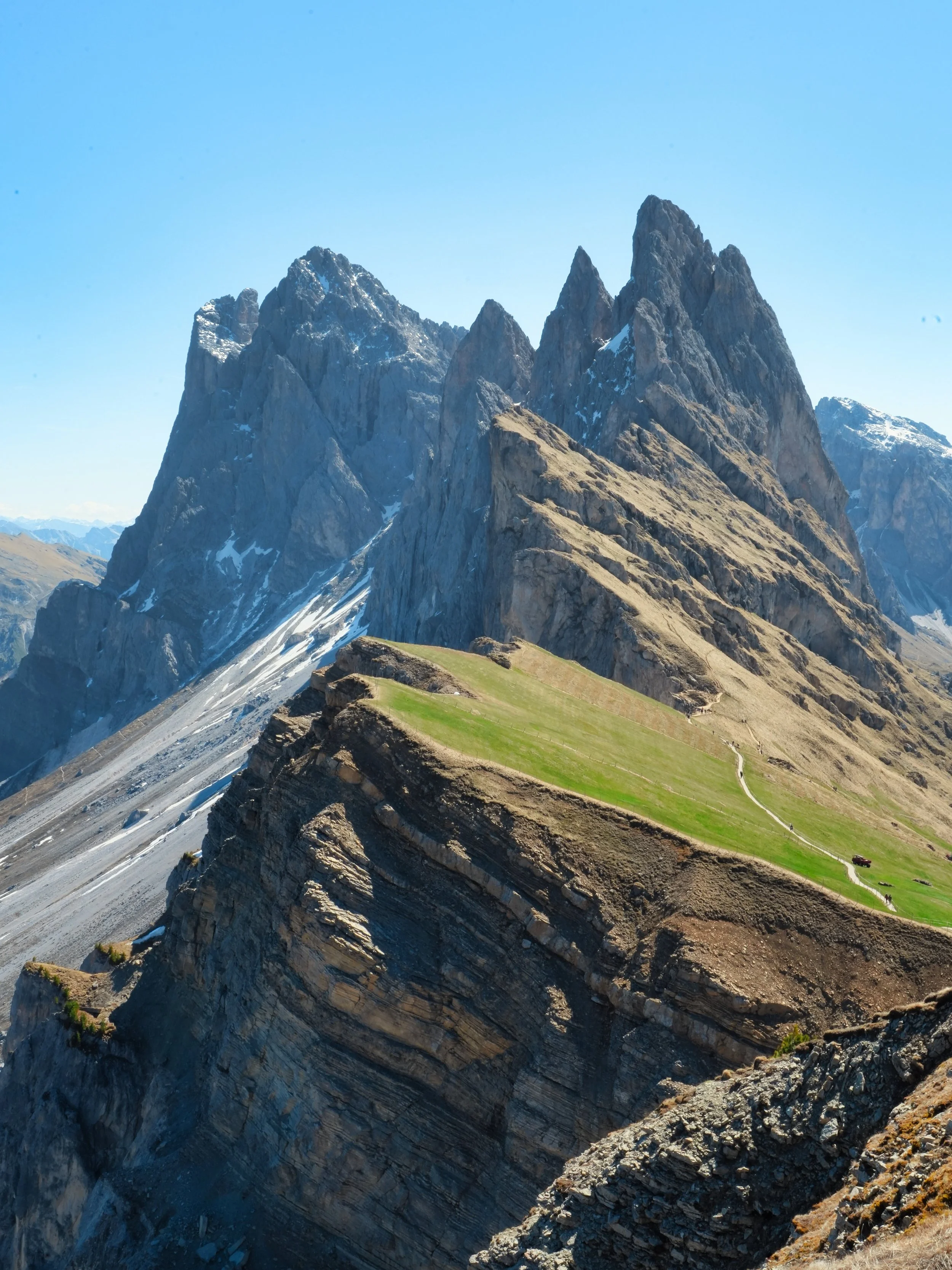 This was a dream shot of mine, popular? Yes. Overrated? Never! 

#dolomites #italy #seceda