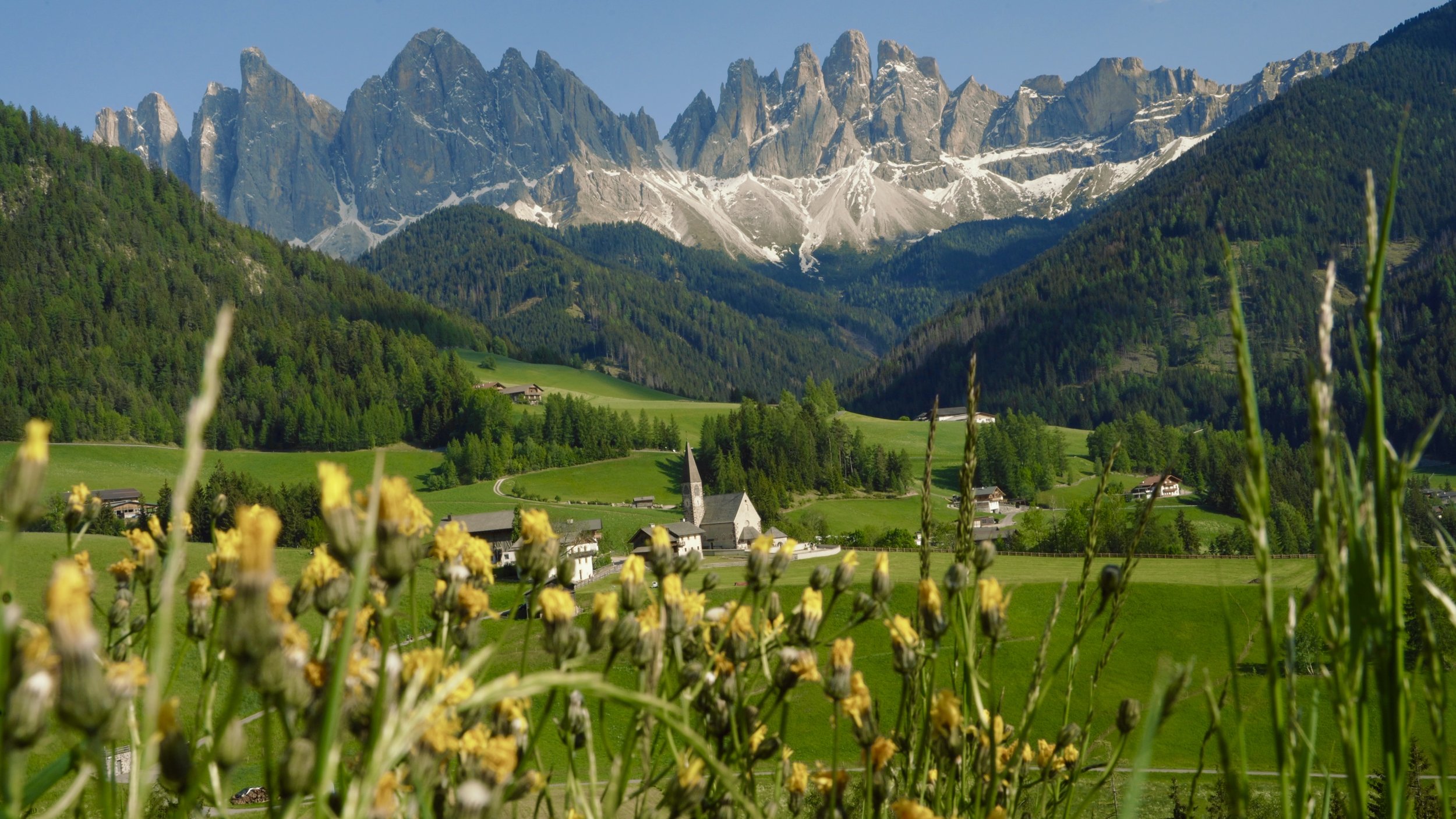 dolomites.jpg