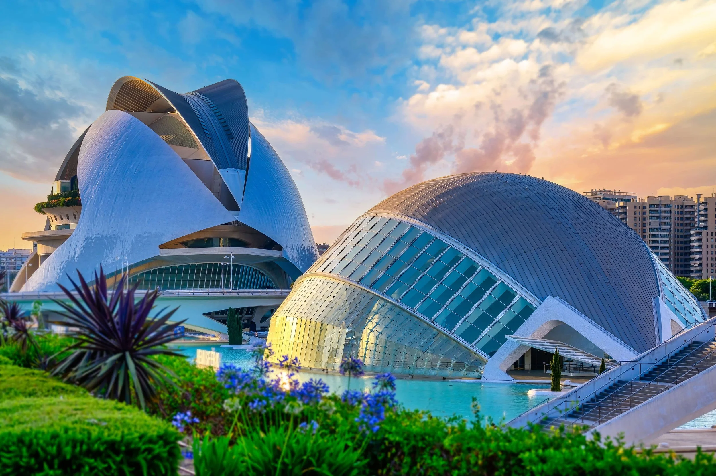  Palau de les Arts Reina Sofia, Valencia, Spain © Photo:  TO Images | Adobe  