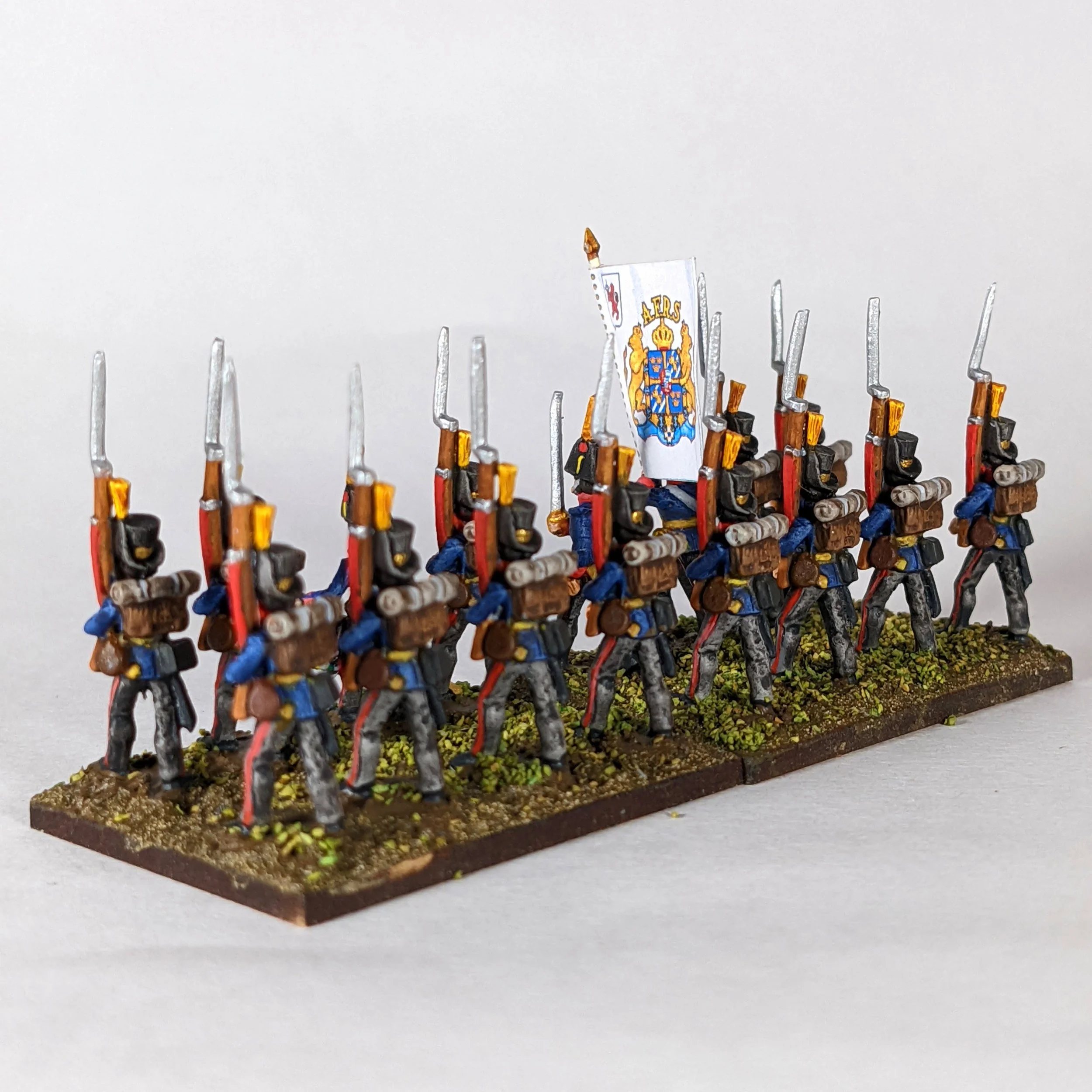 1810 Swedish Uniforms, Napoleonic Sweden, Kalmar Regiment, Minifigs, Front View, Full Painted, Liffana Flag