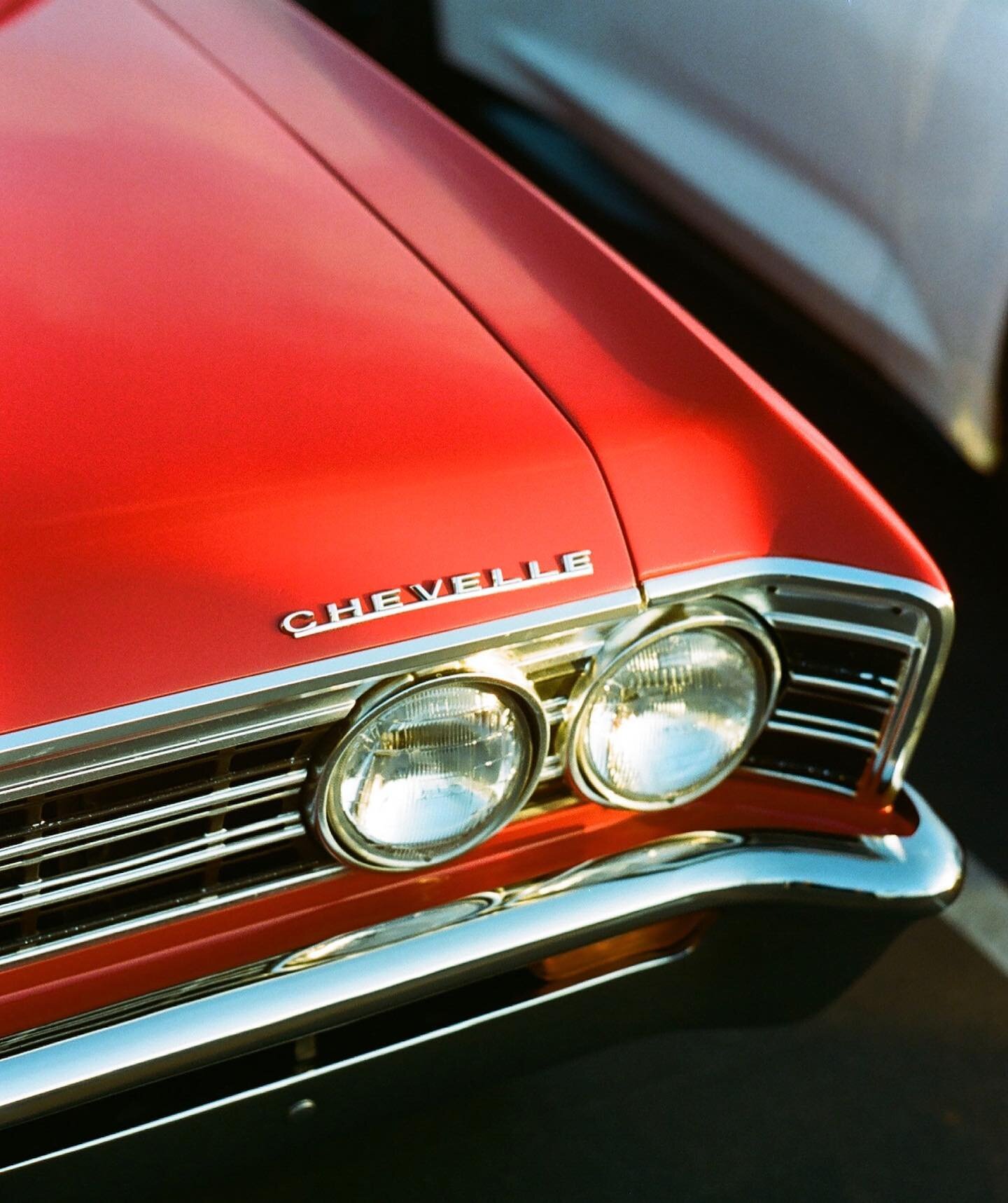 Start your engines 💨 Join us September 18th from 10-2pm for the Great Autos Rainbow Car Show 🛞 If you love classic cars and live jazz music, you won't want to miss the Rainbow Car Show, brought to you by @bbealestexasbbq 🍗 Around 70 classic and co