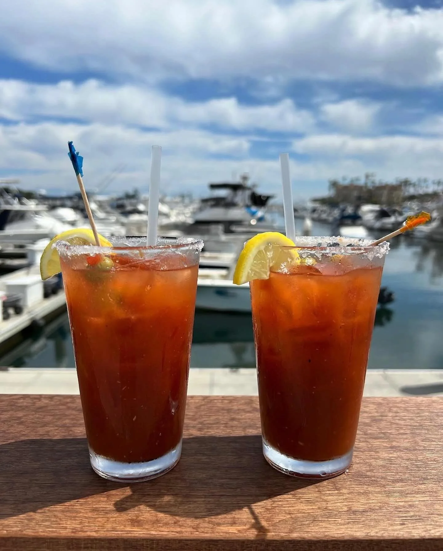 Sunday mornings @pelicanisle 🍋⚓️ Bloody Marys, good vibes, and Pelican Isle views ⛵️