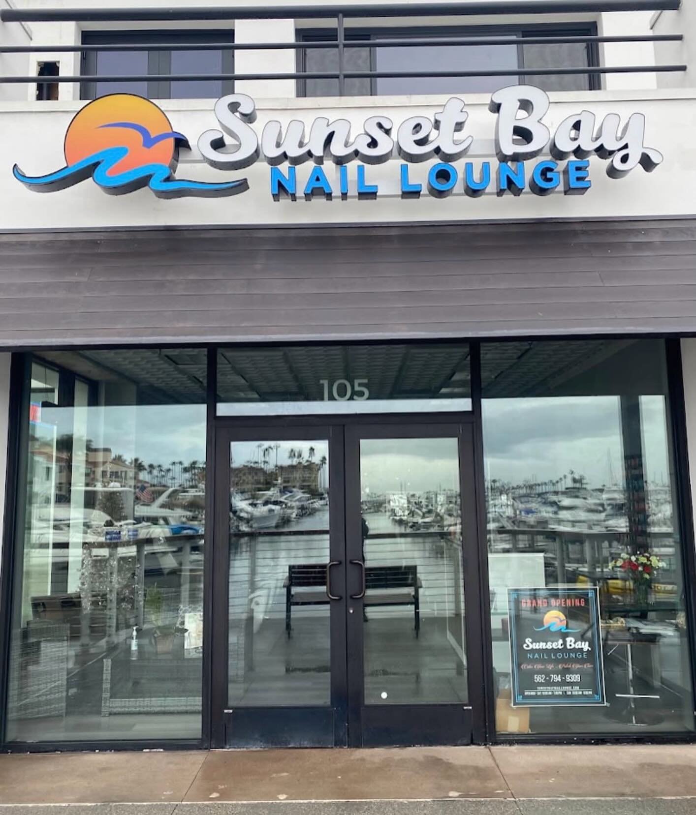 A mani with a marina view &mdash; name a better combo. 💅🌅 @sunsetbaynails at Peter&rsquo;s Landing is the self-care stop you need to know about. ✨