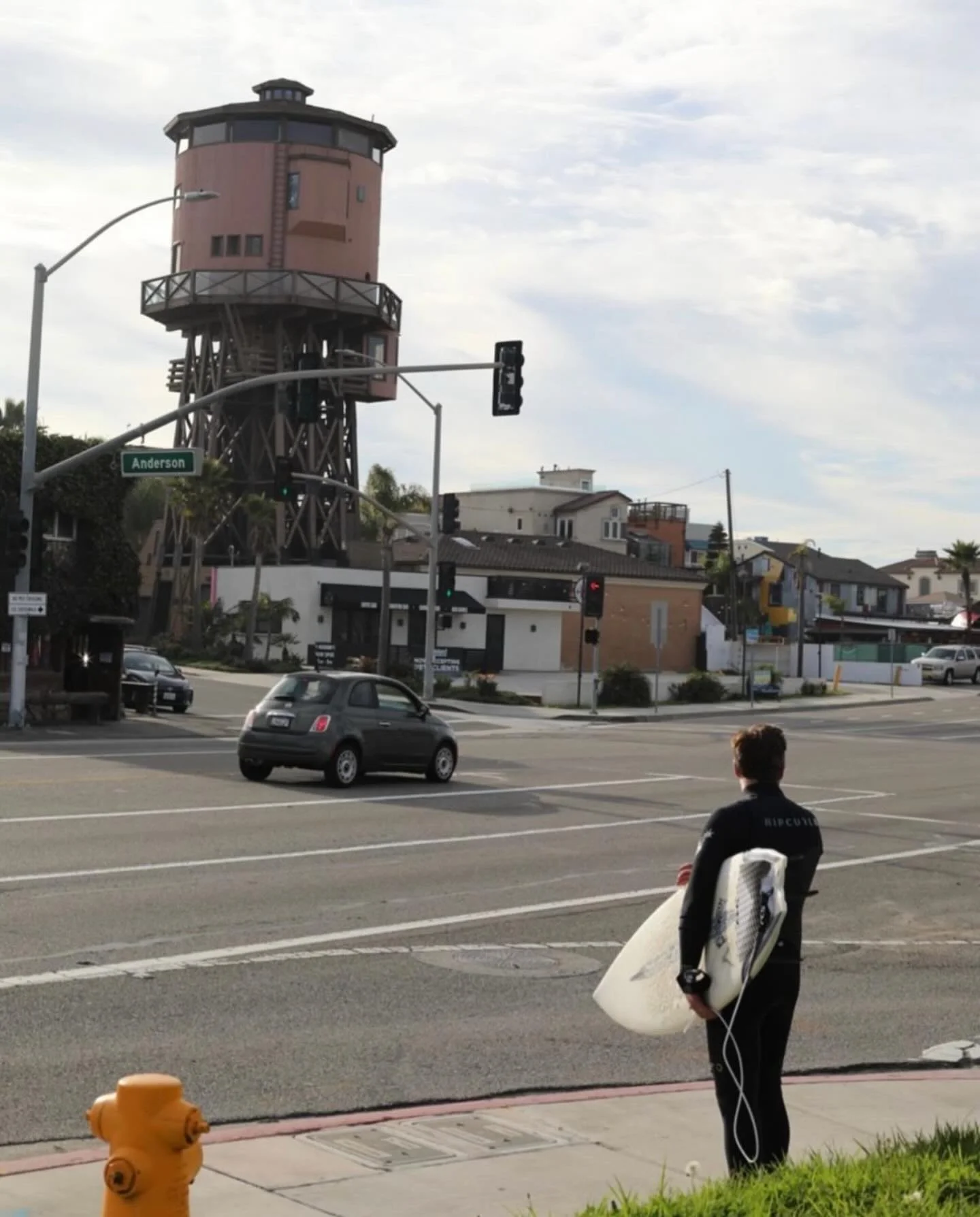 Surf. Work. Repeat. 🌊✨ Your office. The ocean. Steps apart. At Peter&rsquo;s Landing, work-life balance isn&rsquo;t just a buzzword &mdash; it&rsquo;s your daily reality. 🏄&zwj;♂️

📍 Waterfront offices with flexible leasing &mdash; because your be