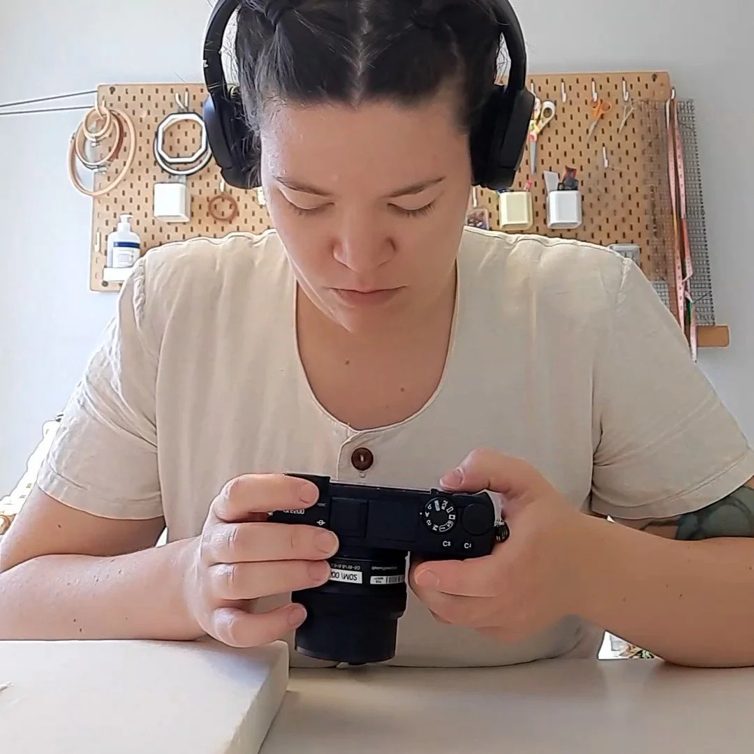 videoframe_2508red.jpg