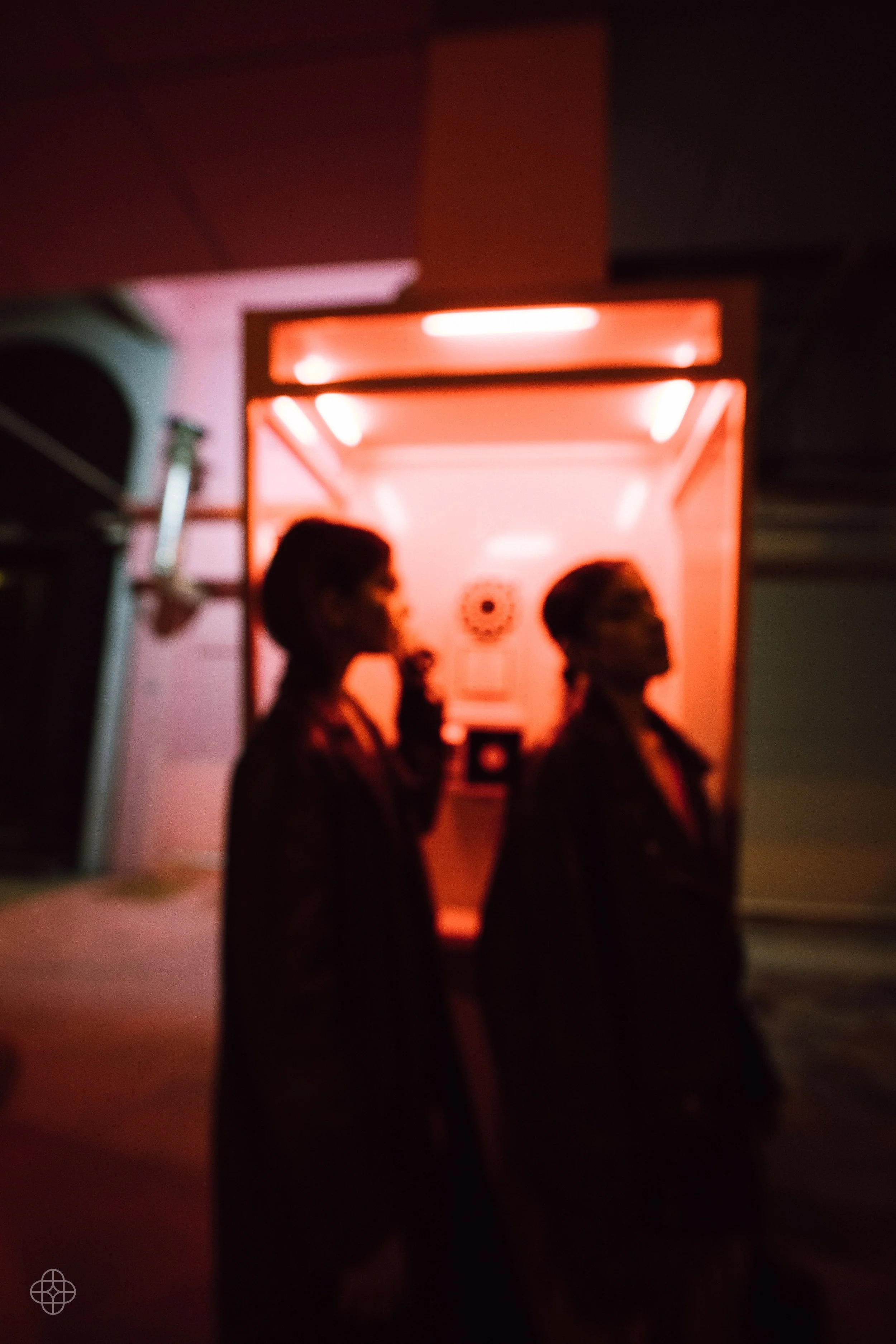 Tings Red Phone Dec 2022_-296.JPG