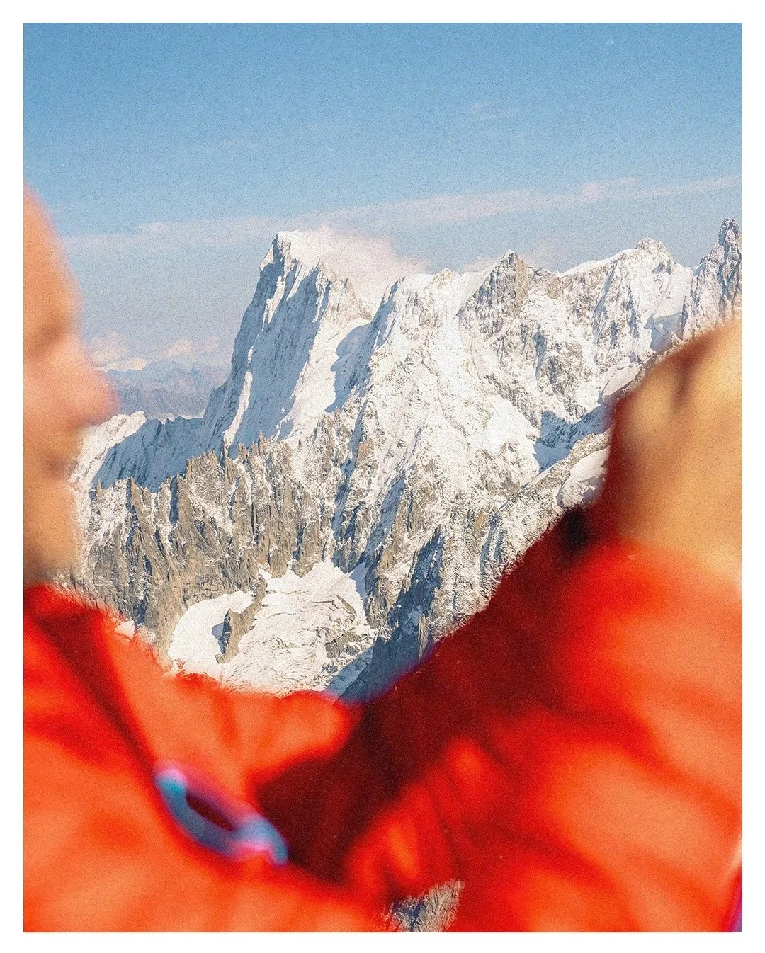 More from Aiguille du Midi, except it&rsquo;s a study of the tourists enjoying the experience 😌🏔️ 

One of the joys of returning to a place you&rsquo;ve already photographed is seeing it from a new fun perspective, often without pressure. I had som