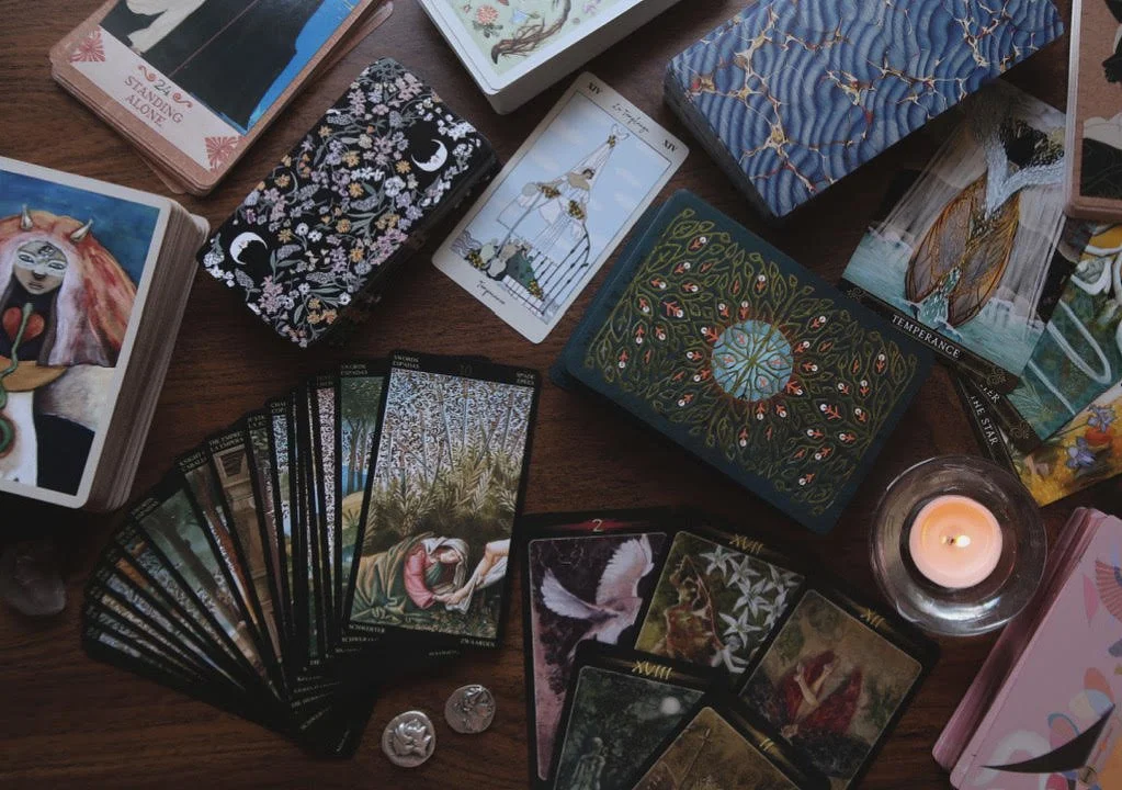 TAROT.jpg
